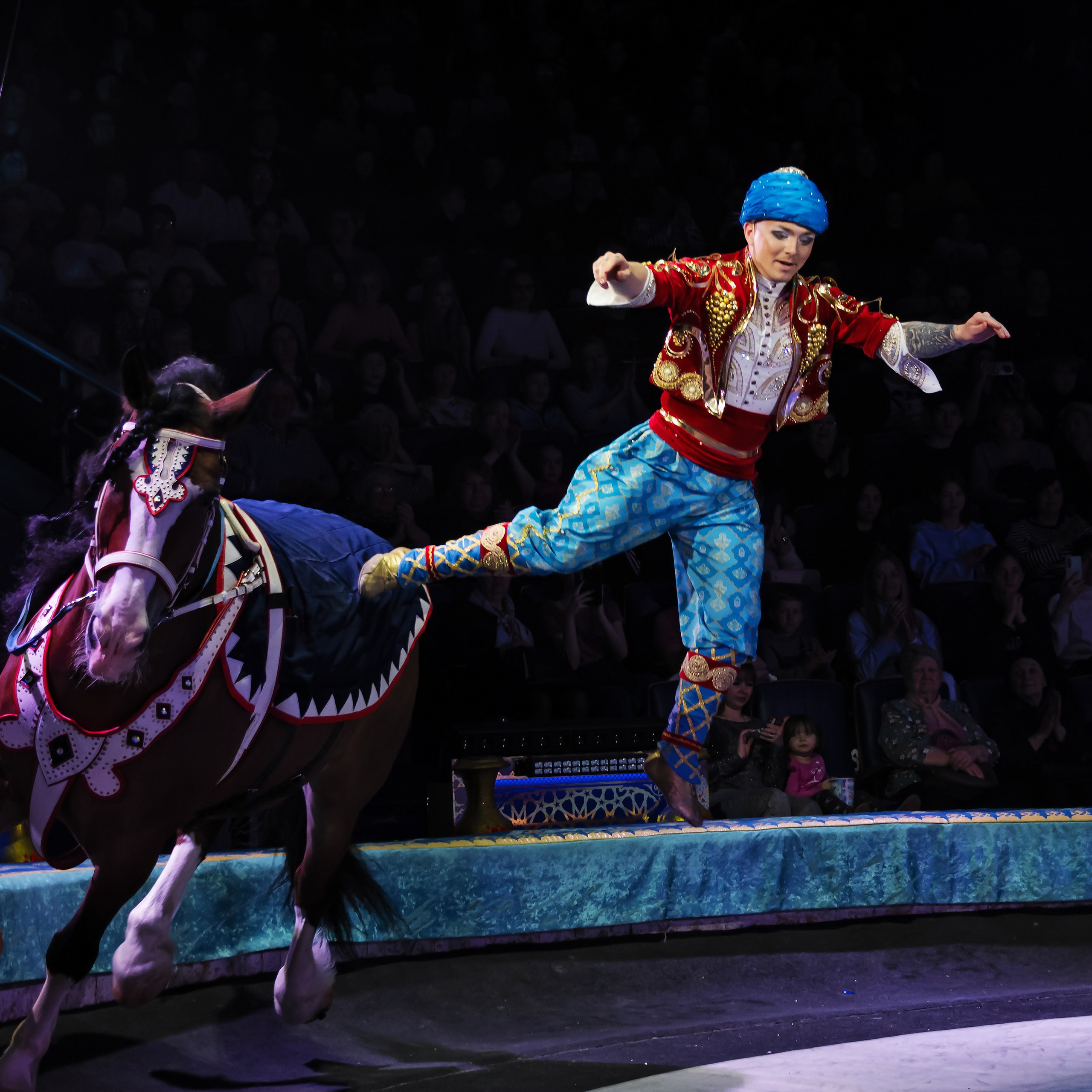 «С окончанием» шоу «Песчаная сказка» в Нижнем Новгороде. ✨🎪🐪. Цирковой фотограф Андрей Пухов (Jazz)