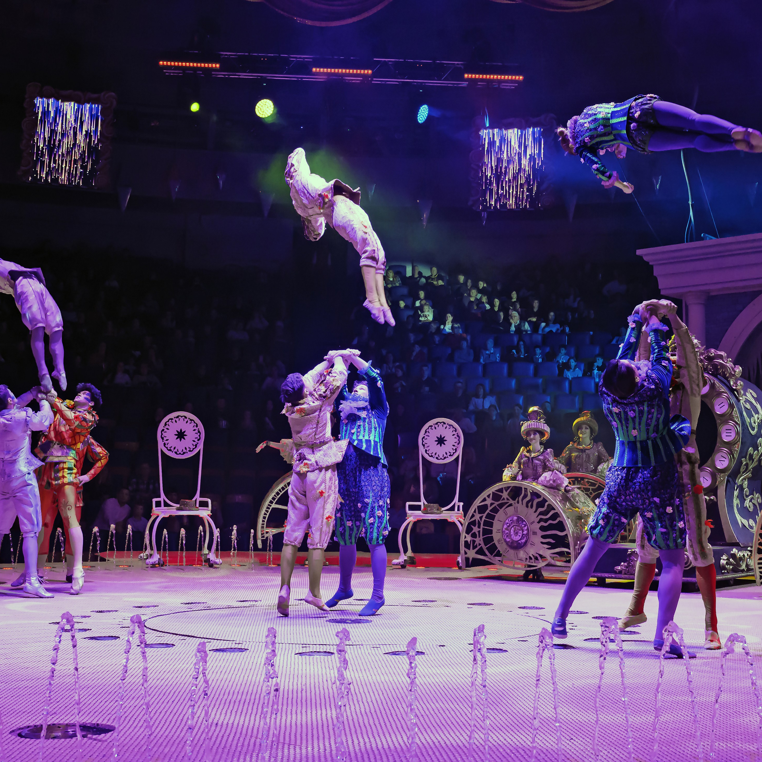 «13 месяцев. Шоу ледяных фонтанов»❄💙. Фотограф Андрей Пухов (Jazz)