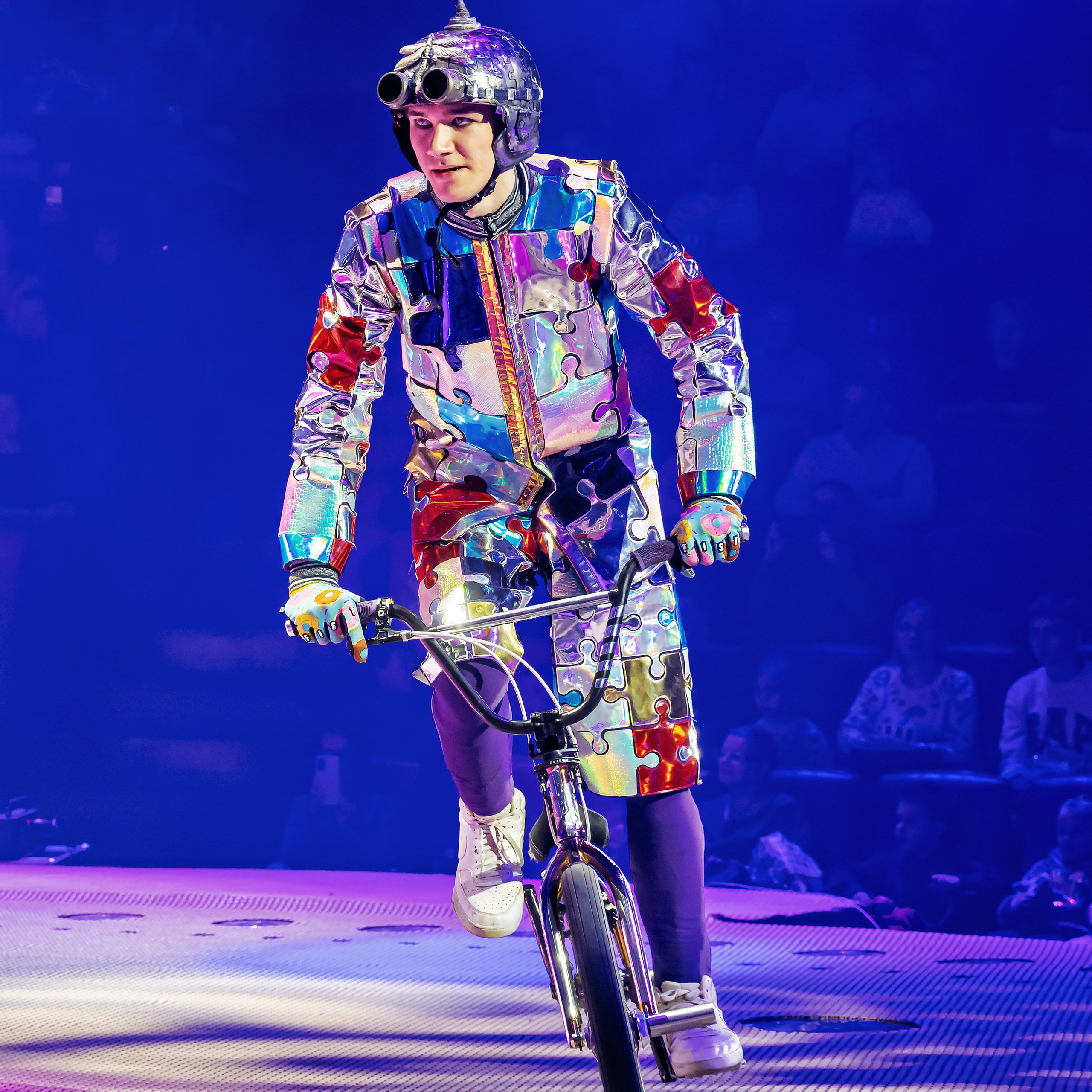 Шоу фонтанов «Принц цирка» 🎪 09.11.2024. Фотограф Андрей Пухов (Jazz)