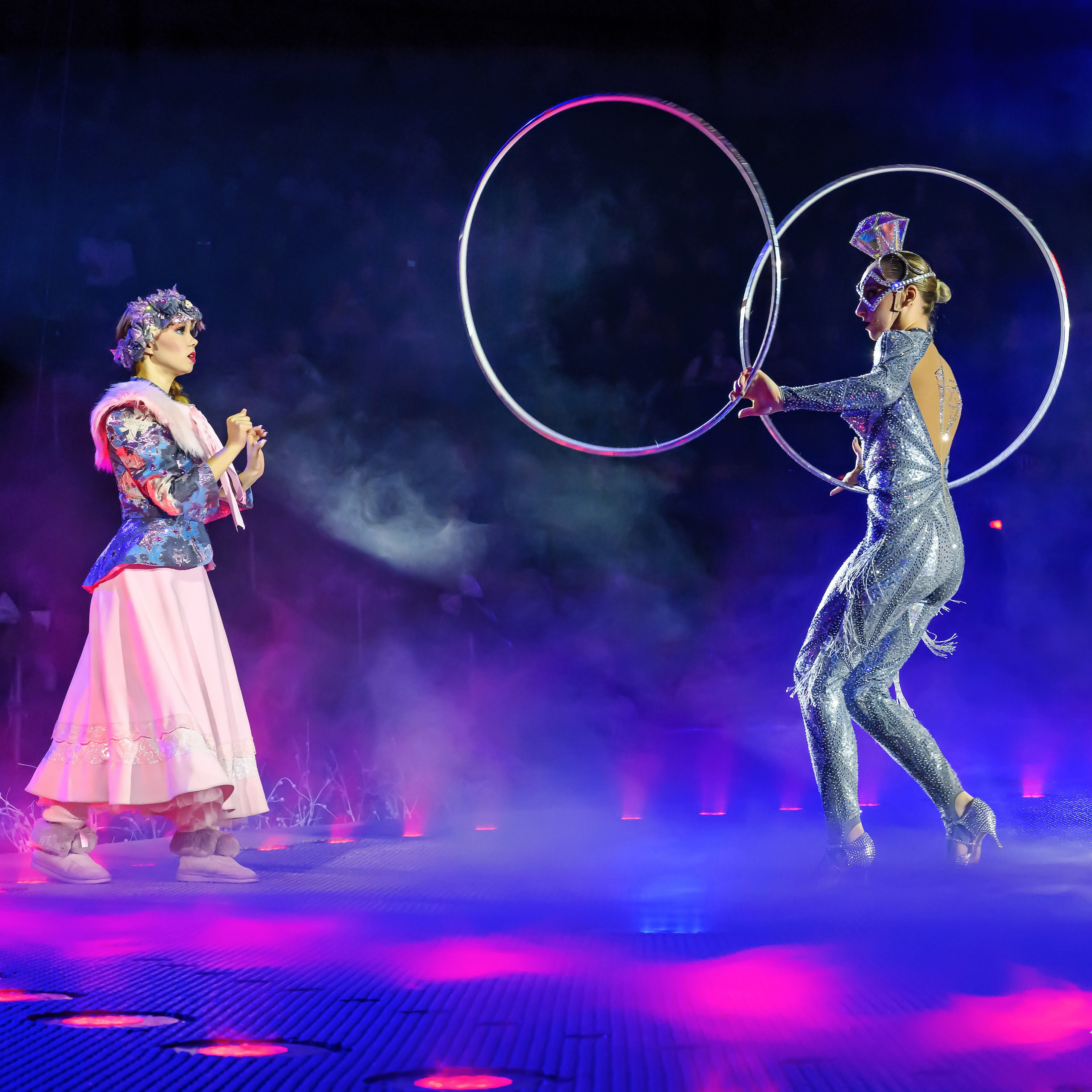 «13 месяцев. Шоу ледяных фонтанов»❄💙. Фотограф Андрей Пухов (Jazz)