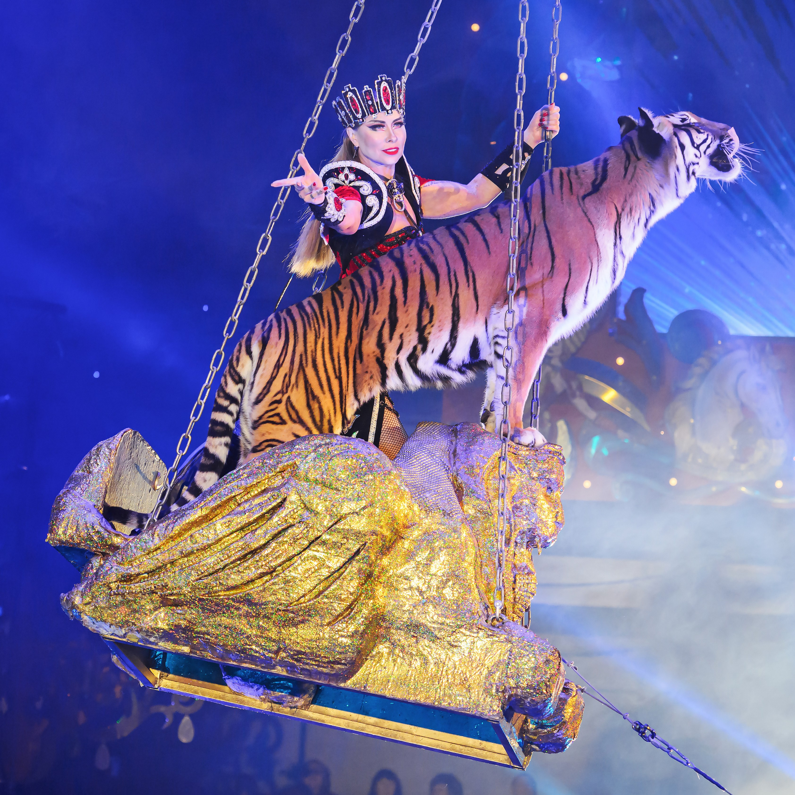 ГРАНДИОЗНОЕ ЦИРКОВОЕ ШОУ ЗАСЛУЖЕННОГО АРТИСТА РОССИИ ГИИ ЭРАДЗЕ. Фотограф Андрей Пухов (Jazz)