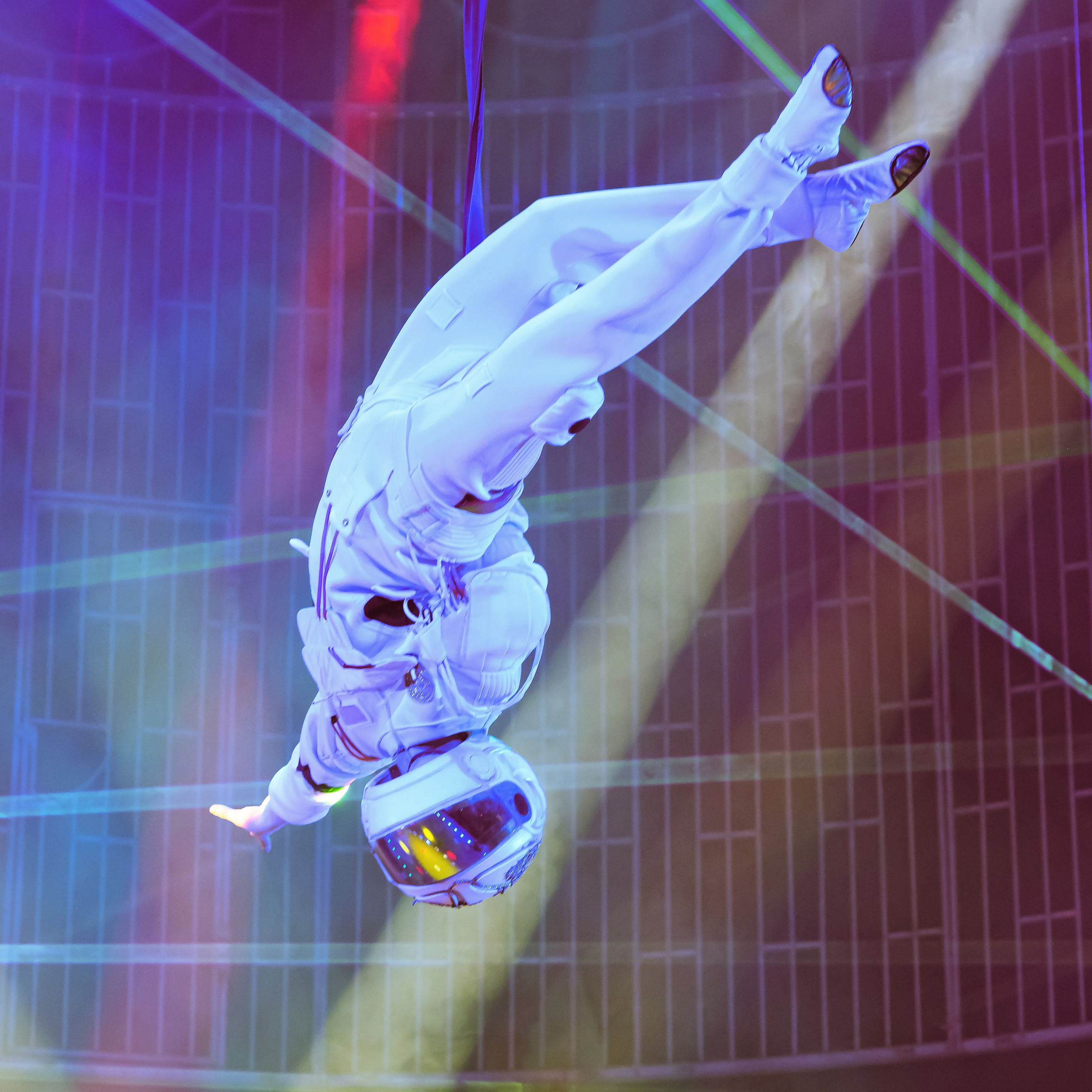 «13 месяцев. Шоу ледяных фонтанов»❄💙. Фотограф Андрей Пухов (Jazz)