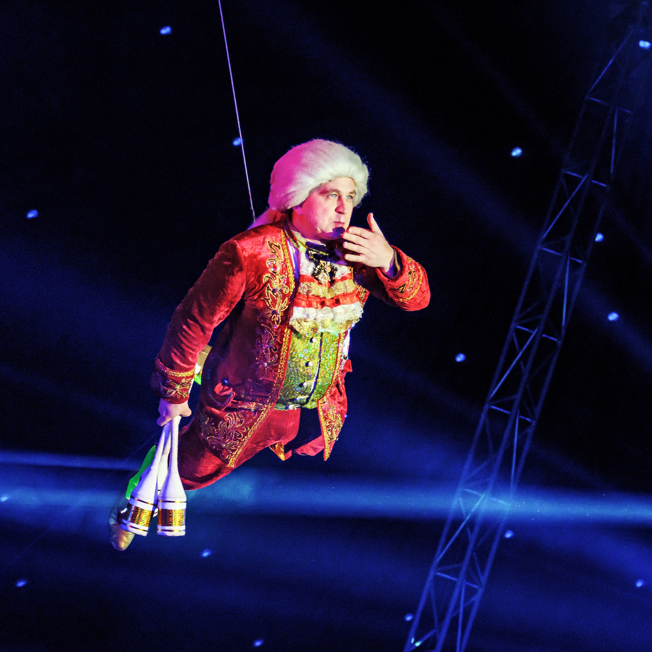 Международный цирк"HAPPY CIRCUS». Фотограф Андрей Пухов (Jazz)