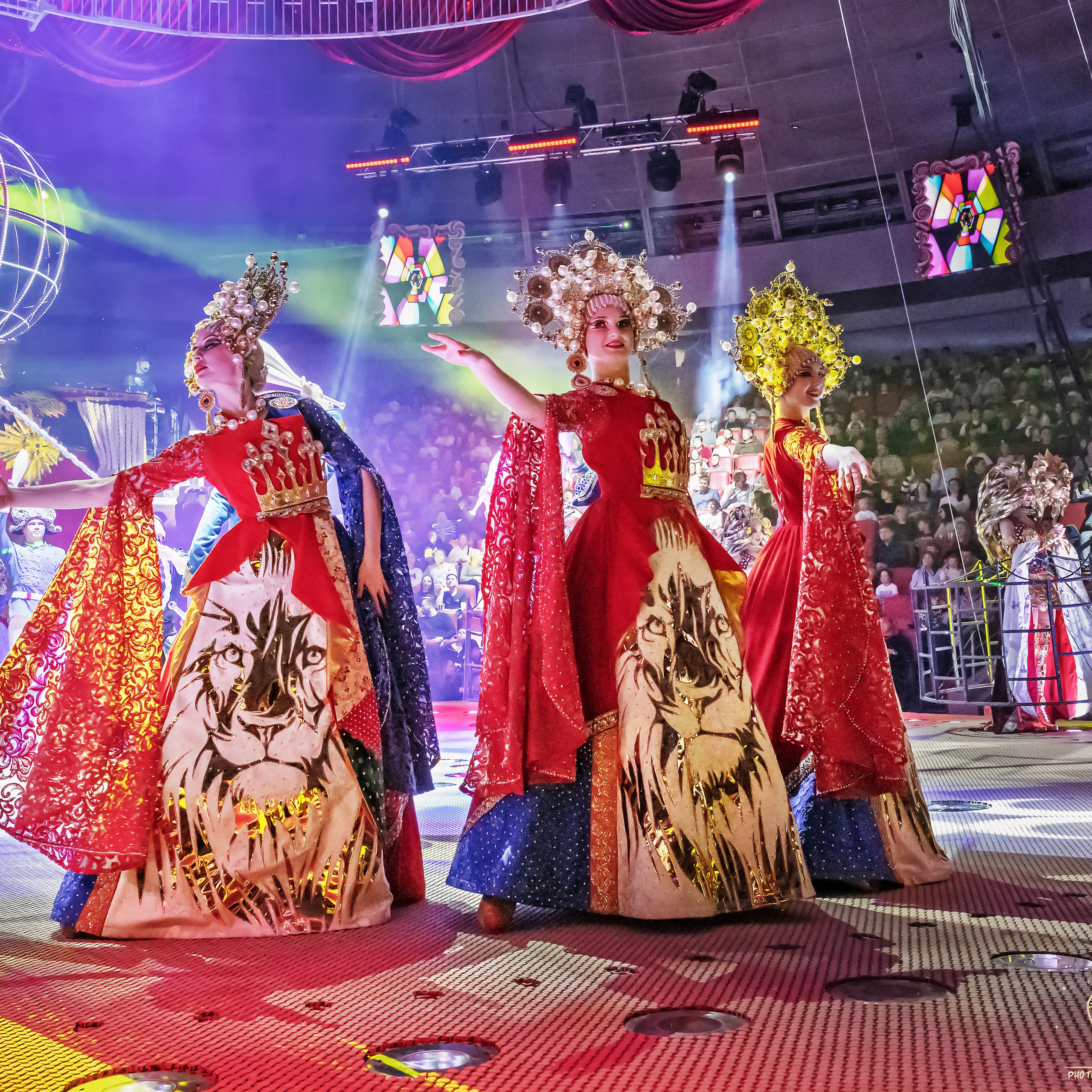 Шоу фонтанов «Принц цирка» 🎪 09.11.2024. Фотограф Андрей Пухов (Jazz)