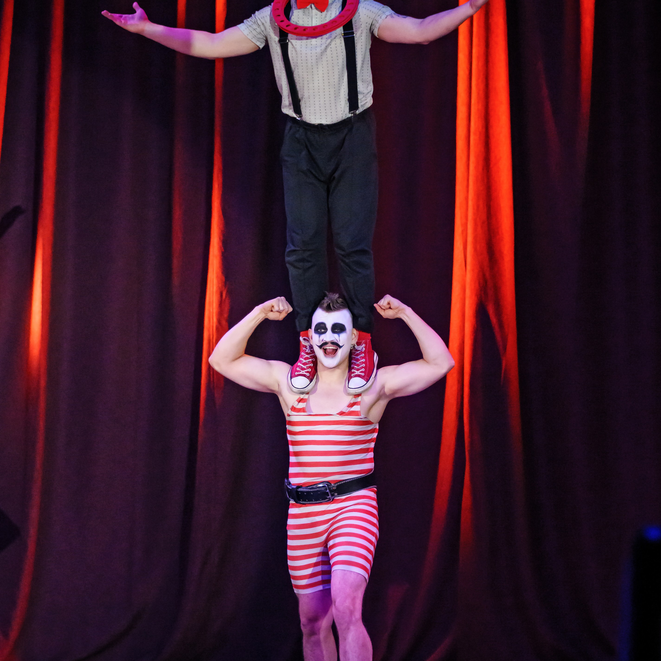 Шоу Демидовых. Цирковой фотограф Андрей Пухов (Jazz)