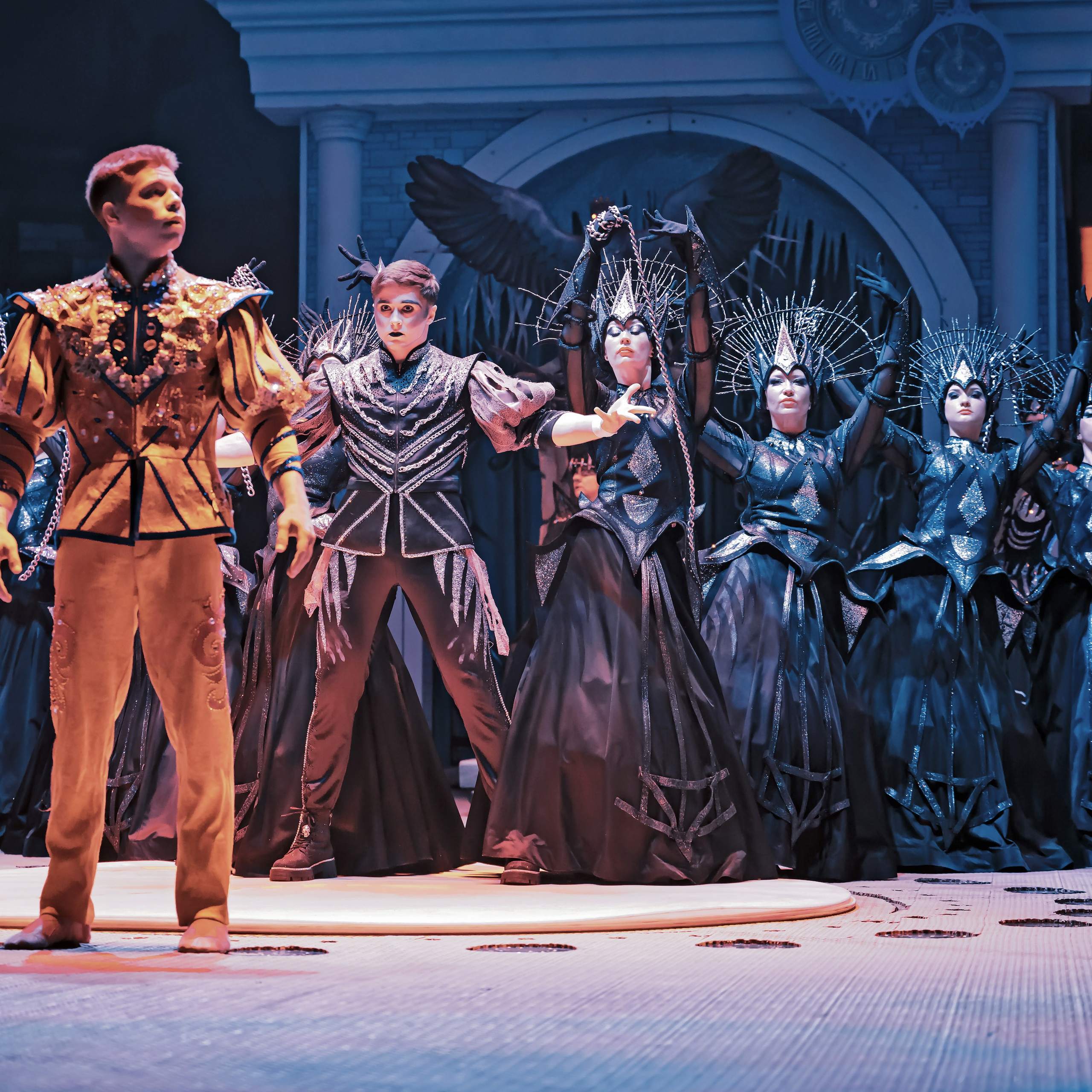 «13 месяцев. Шоу ледяных фонтанов»❄💙. Фотограф Андрей Пухов (Jazz)