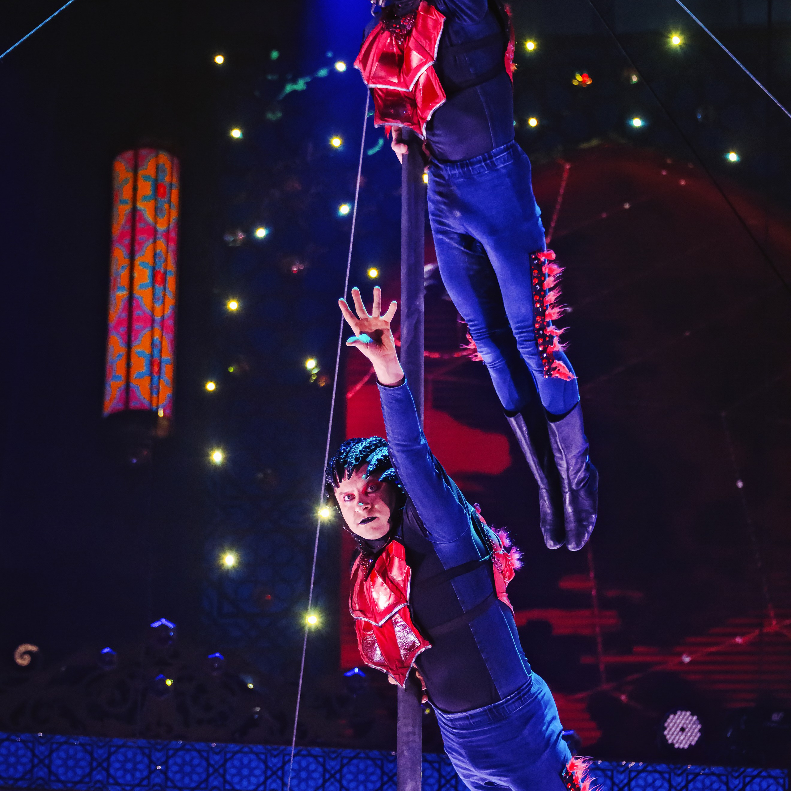 Песчаная сказка Гии Эрадзе — волшебное шоу 🎪, которое должен увидеть каждый, кто ценит красоту🌹, талант 🎭 и умение мечтать 💫. Цирковой фотограф Андрей Пухов (Jazz)