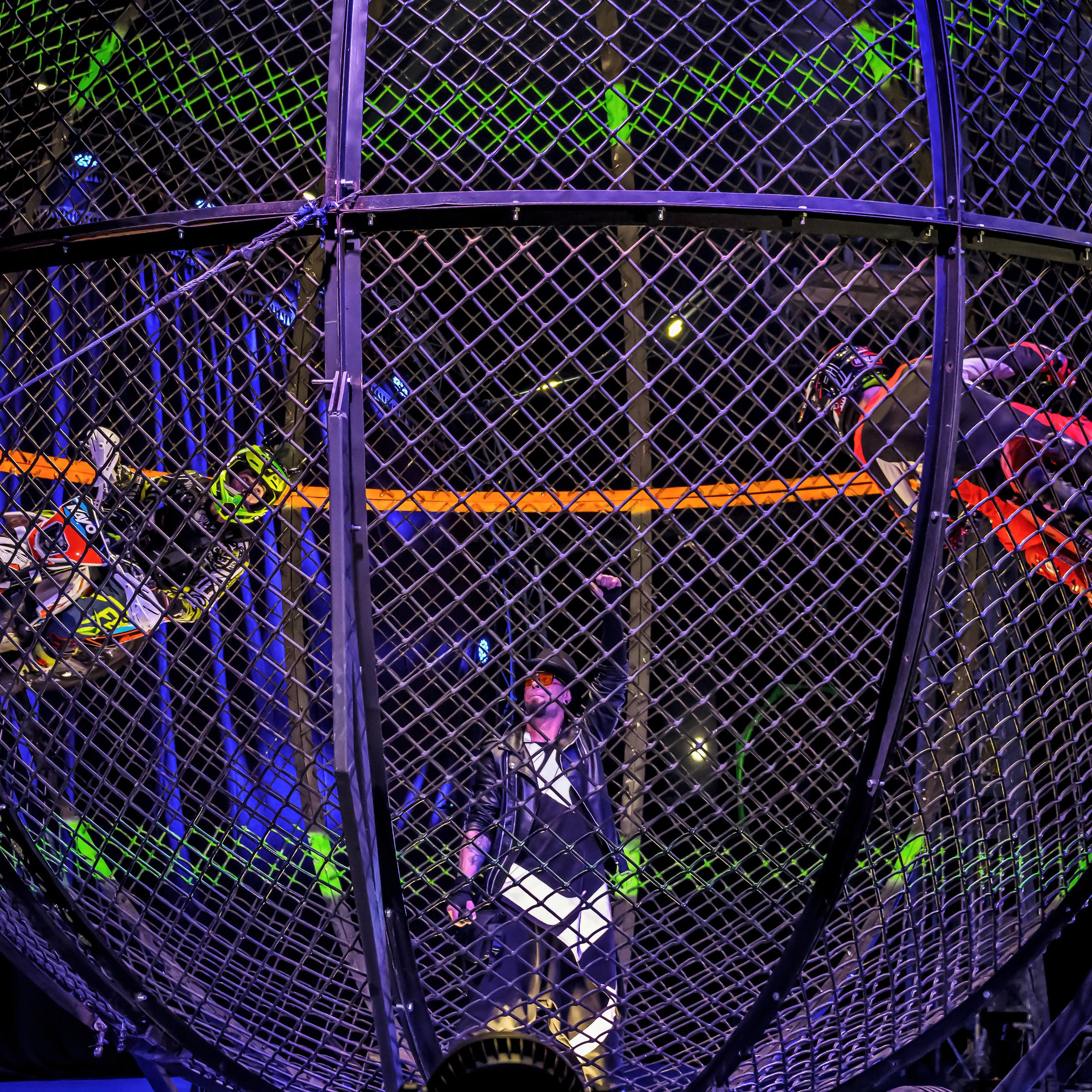 Шоу Демидовых. Цирковой фотограф Андрей Пухов (Jazz)