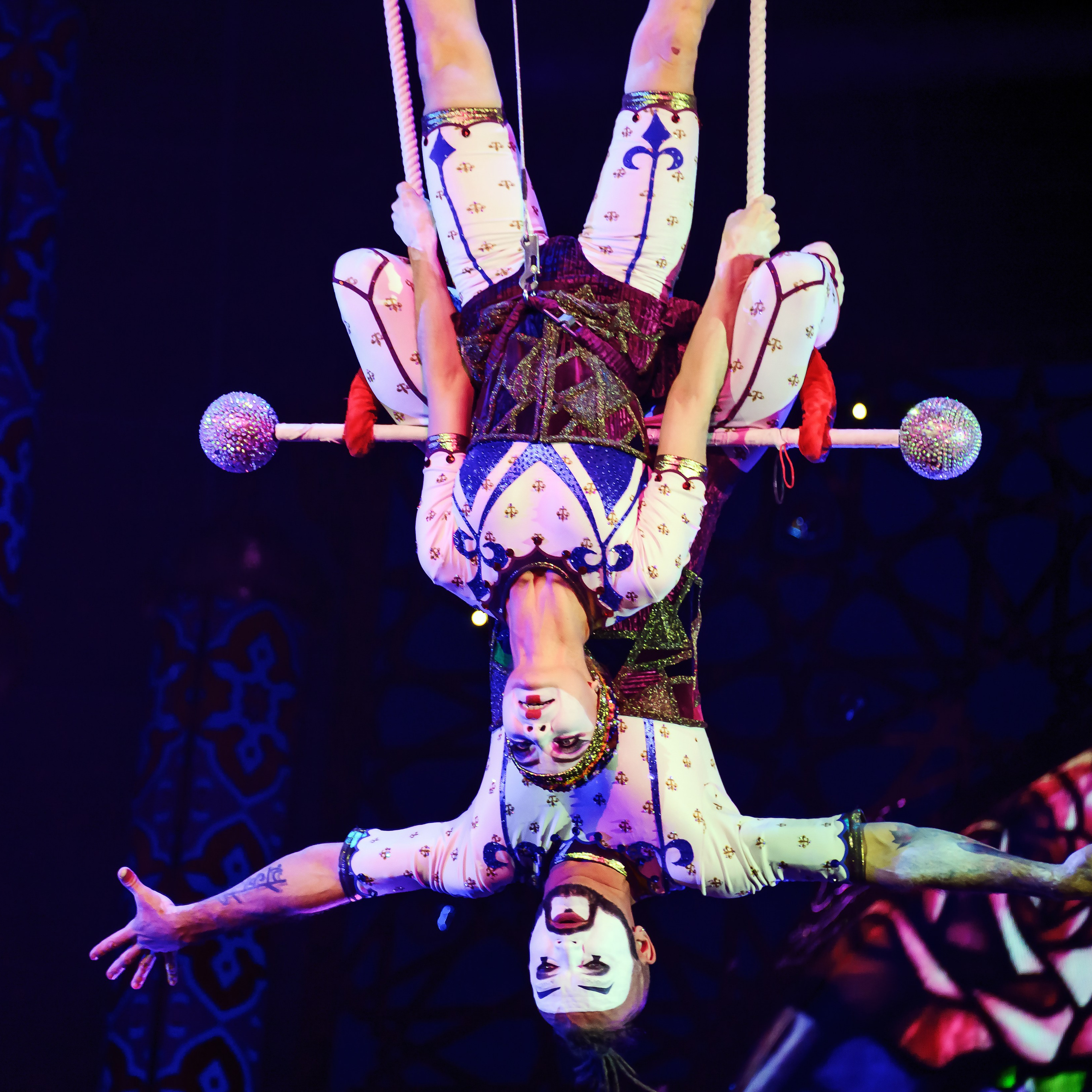 Песчаная сказка Гии Эрадзе — волшебное шоу 🎪, которое должен увидеть каждый, кто ценит красоту🌹, талант 🎭 и умение мечтать 💫. Цирковой фотограф Андрей Пухов (Jazz)