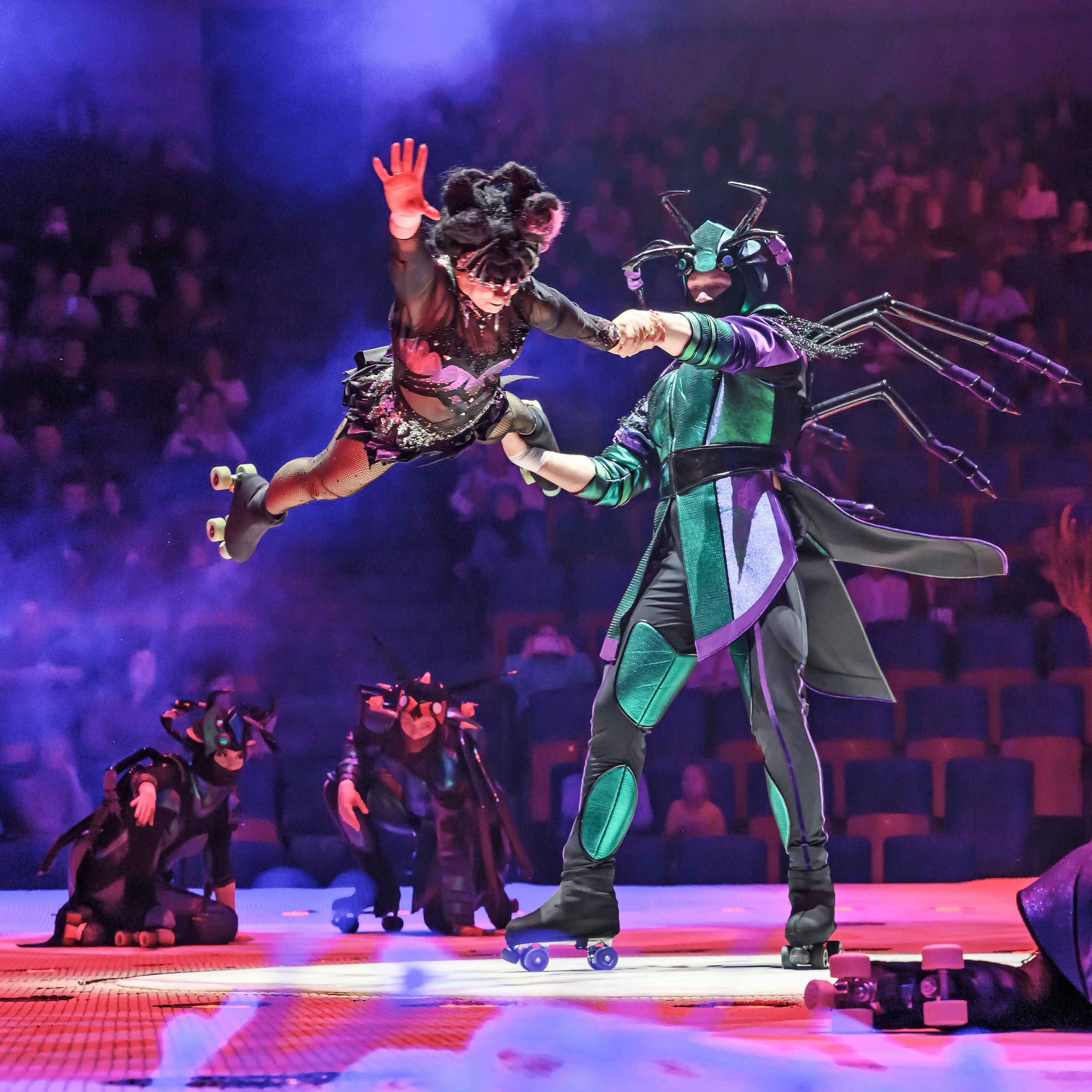 «13 месяцев. Шоу ледяных фонтанов»❄💙. Фотограф Андрей Пухов (Jazz)