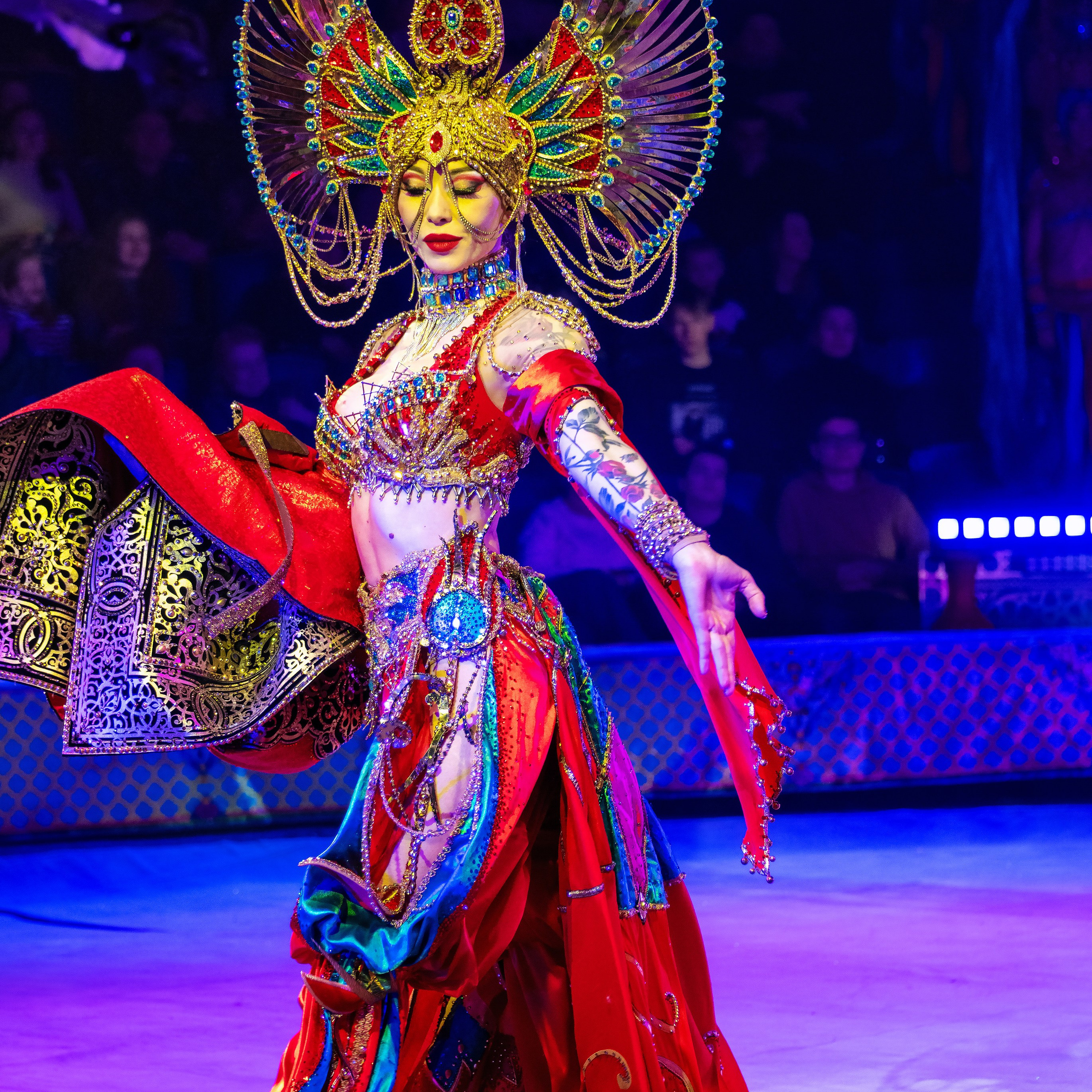 Песчаная сказка Гии Эрадзе — волшебное шоу 🎪, которое должен увидеть каждый, кто ценит красоту🌹, талант 🎭 и умение мечтать 💫. Цирковой фотограф Андрей Пухов (Jazz)