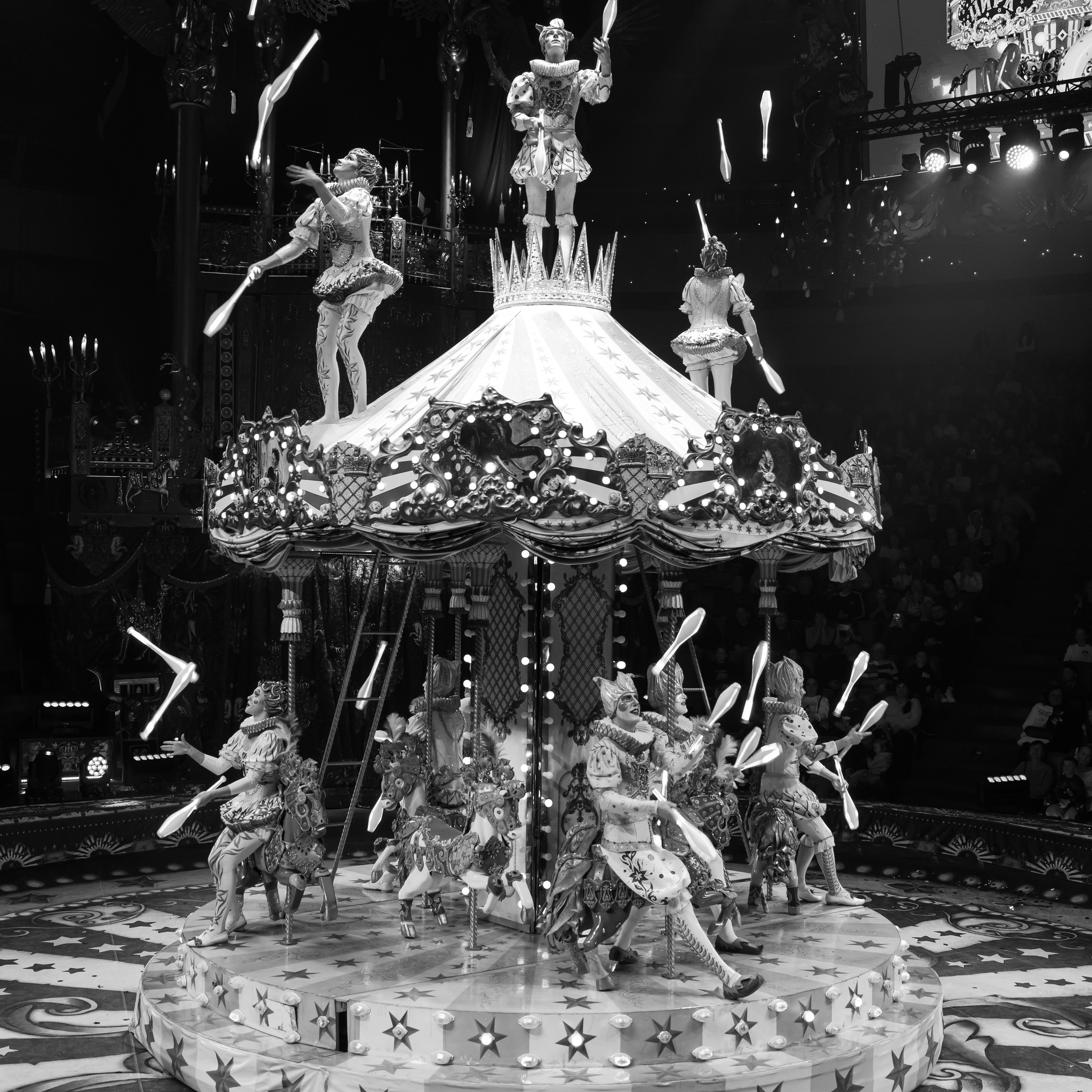 Шоу «Королевский цирк». Фотограф Андрей Пухов (Jazz)