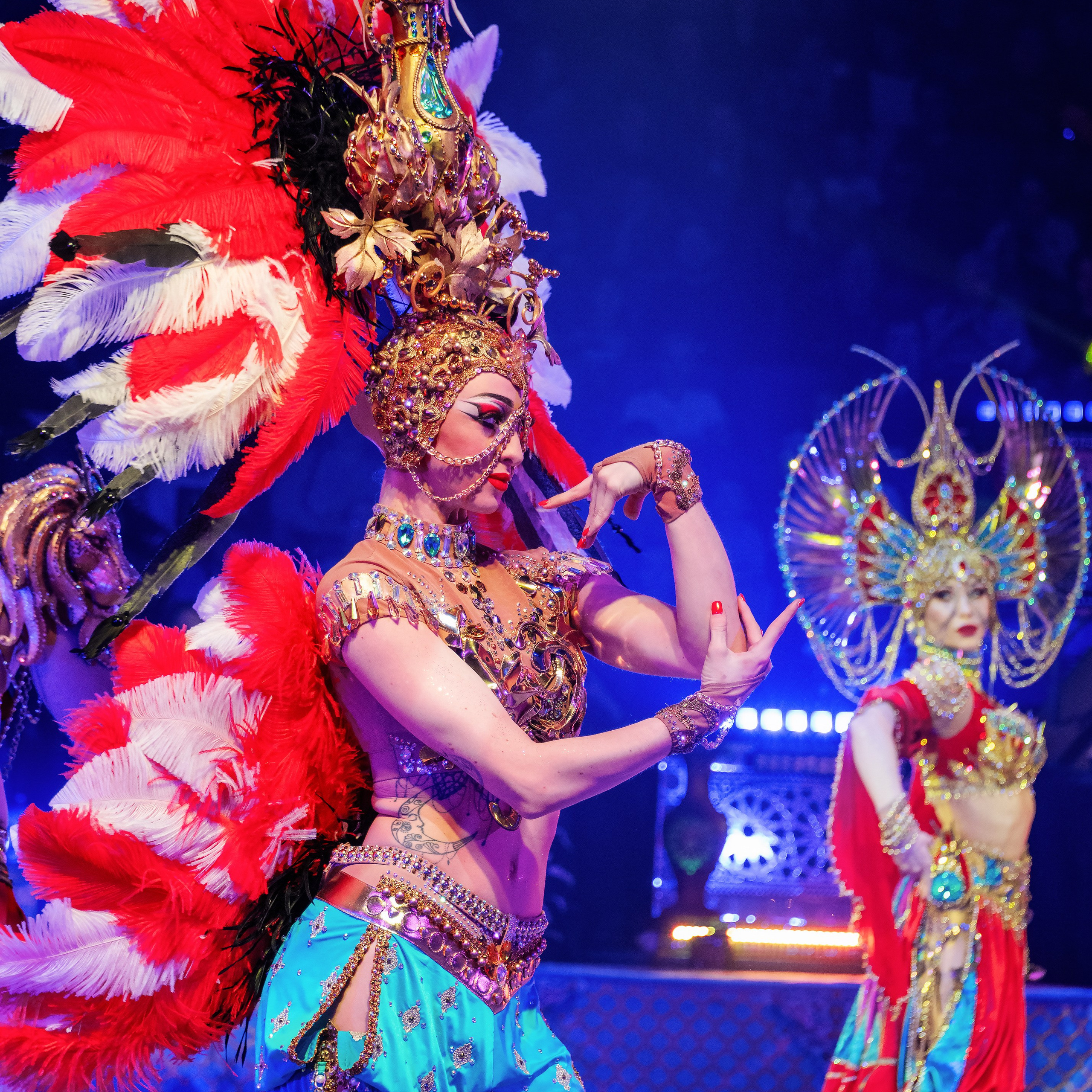 Песчаная сказка Гии Эрадзе — волшебное шоу 🎪, которое должен увидеть каждый, кто ценит красоту🌹, талант 🎭 и умение мечтать 💫. Цирковой фотограф Андрей Пухов (Jazz)