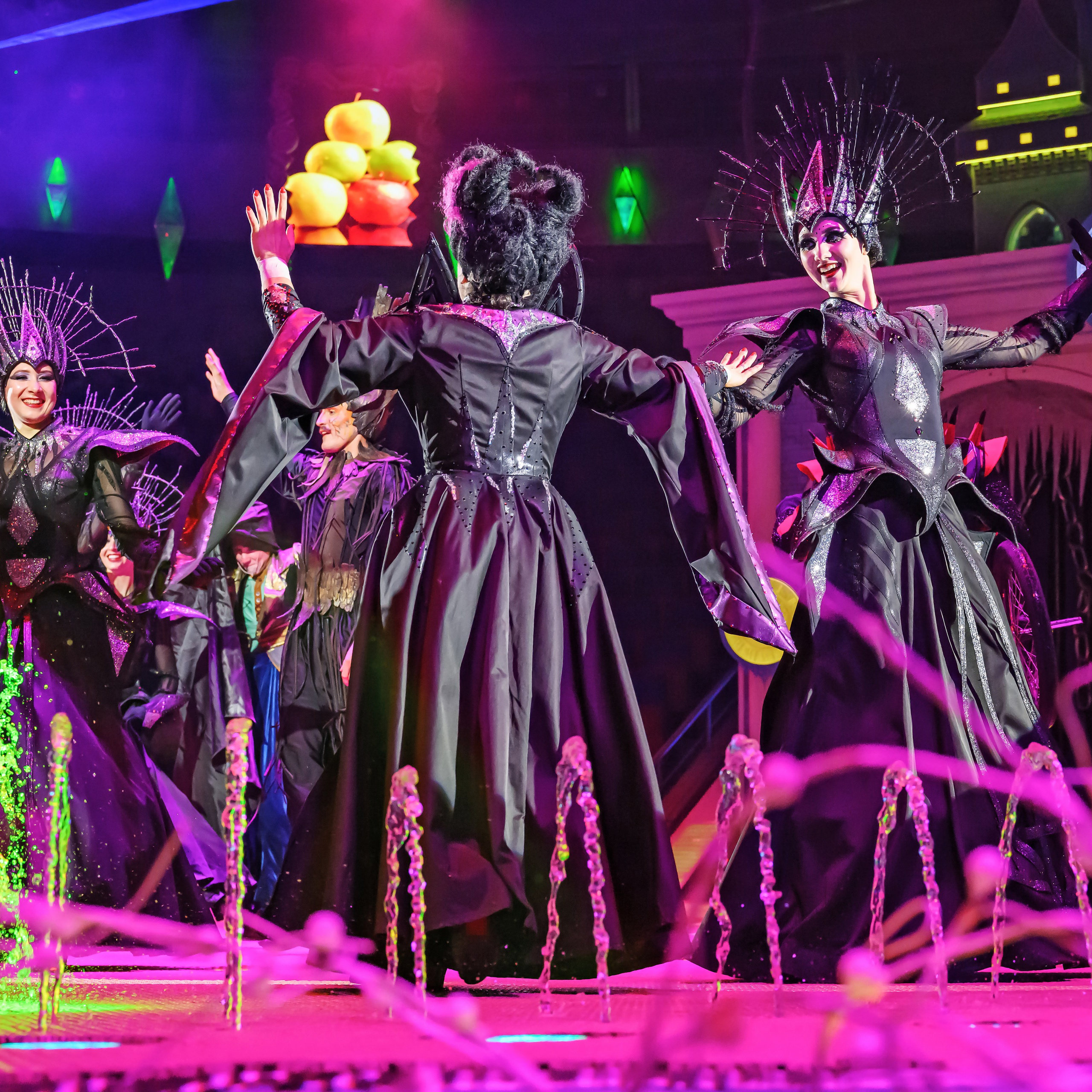 «13 месяцев. Шоу ледяных фонтанов»❄💙. Фотограф Андрей Пухов (Jazz)