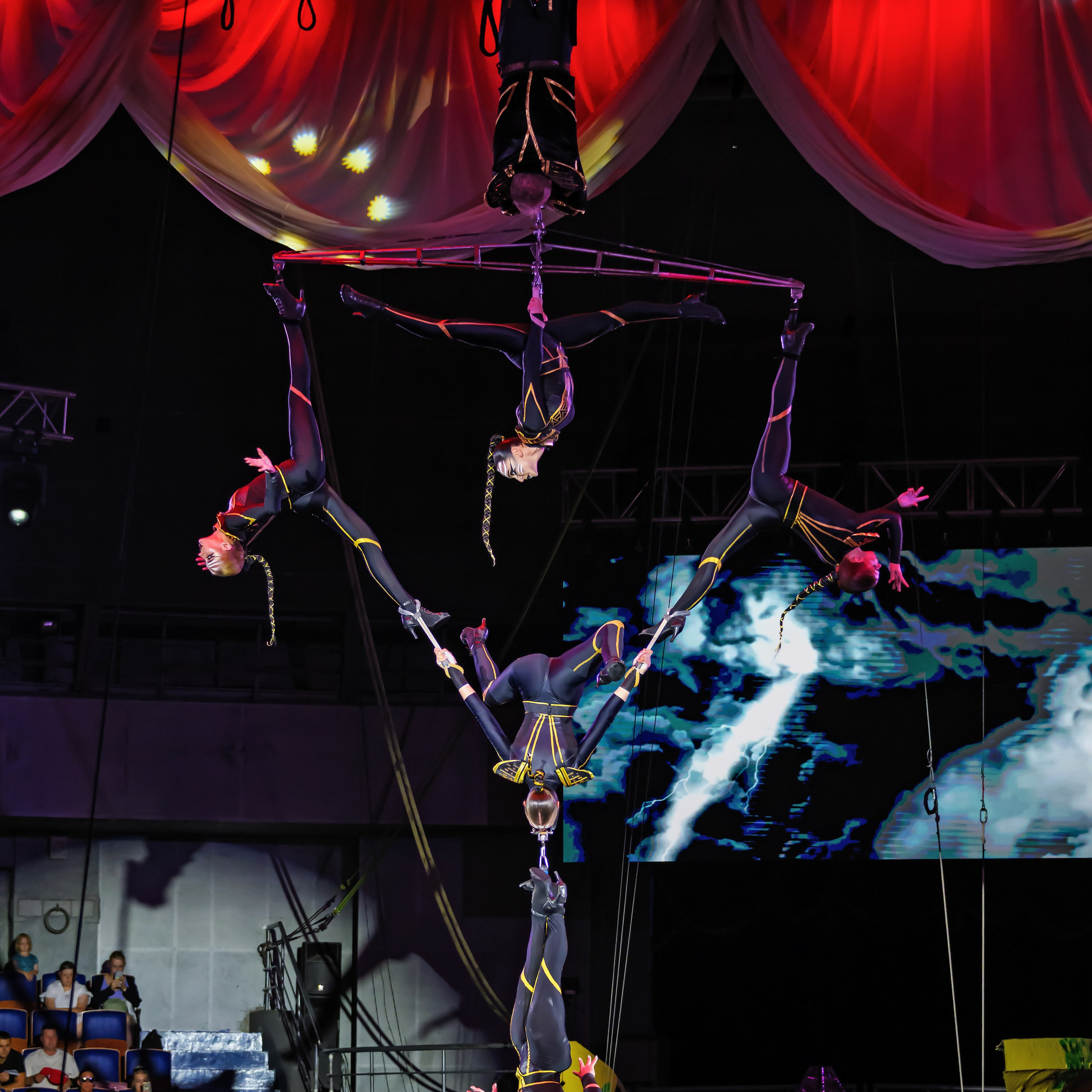 🎪 «Цирк на воде💦 🏰Царство фонтанов**»✨🌊🎭. Фотограф Андрей Пухов (Jazz)