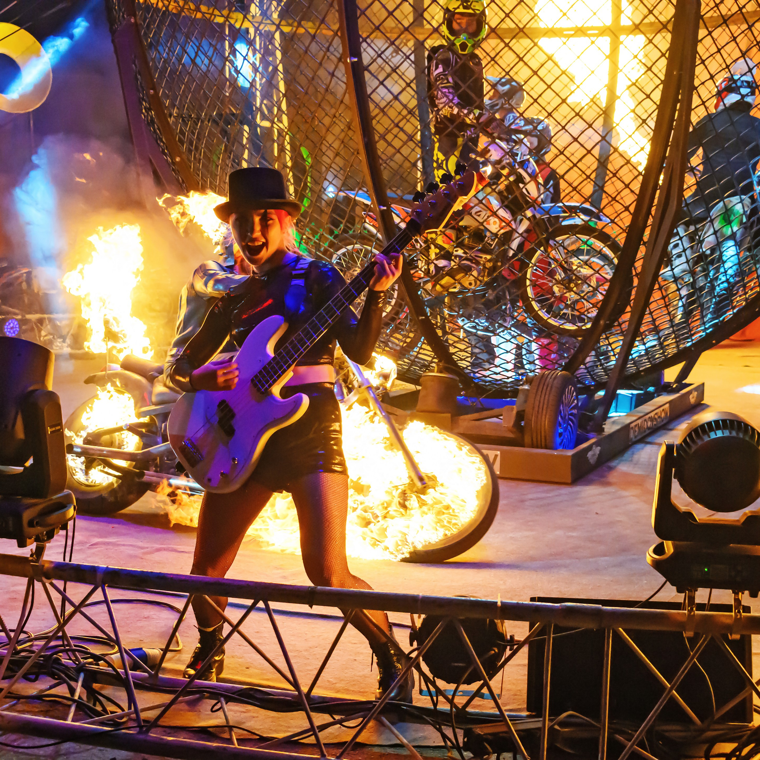 Шоу Демидовых. Цирковой фотограф Андрей Пухов (Jazz)