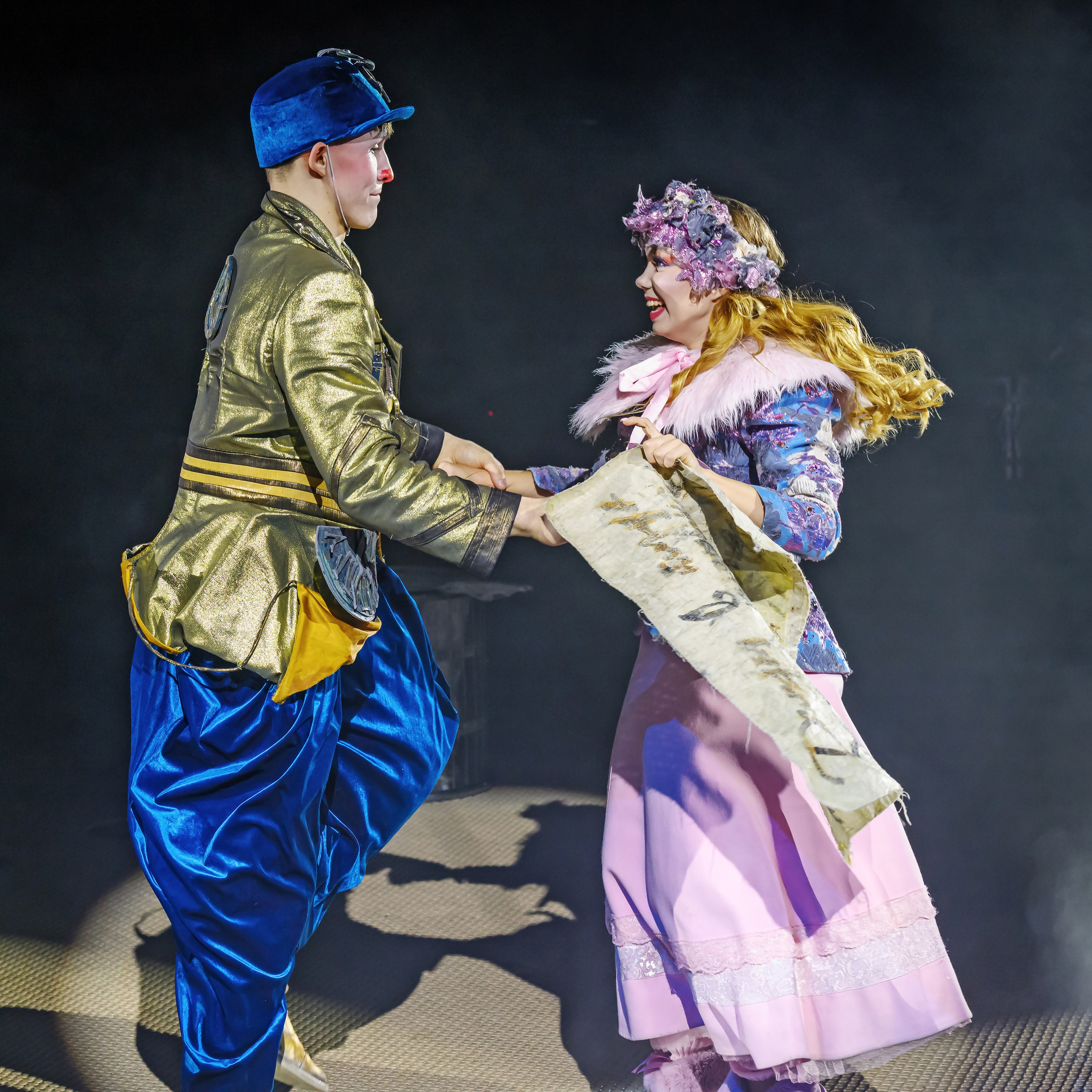 «13 месяцев. Шоу ледяных фонтанов»❄💙. Фотограф Андрей Пухов (Jazz)