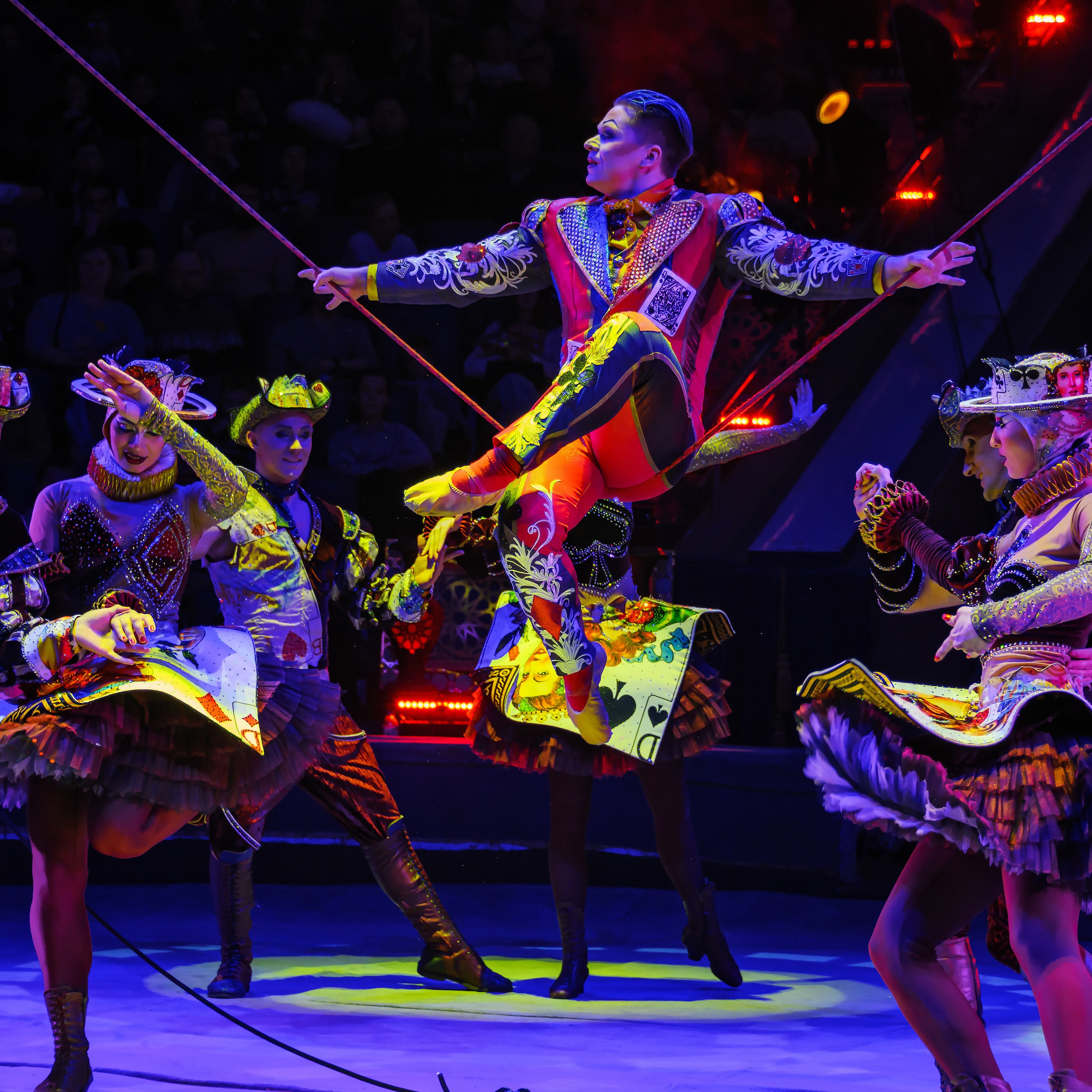 Песчаная сказка Гии Эрадзе — волшебное шоу 🎪, которое должен увидеть каждый, кто ценит красоту🌹, талант 🎭 и умение мечтать 💫. Цирковой фотограф Андрей Пухов (Jazz)