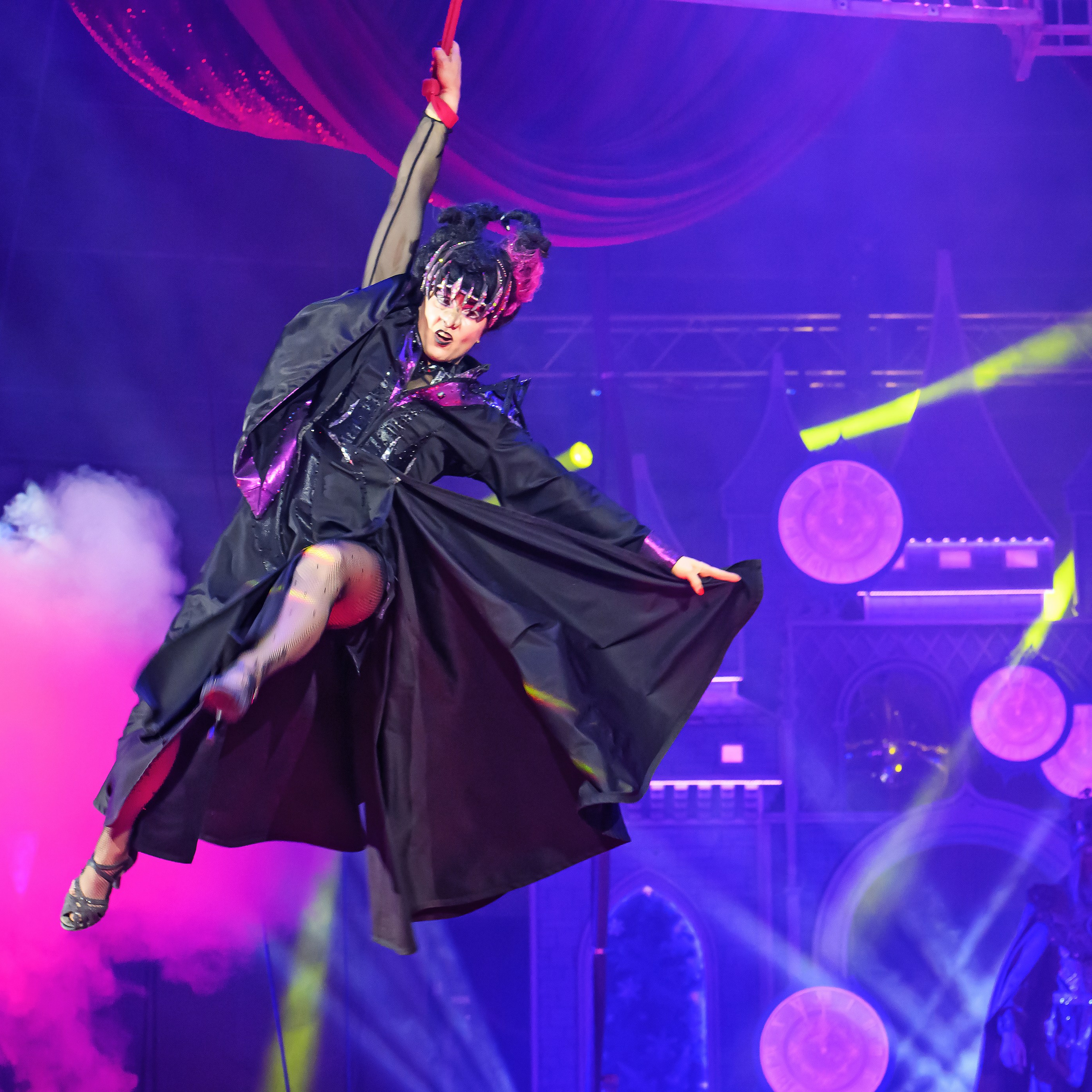 «13 месяцев. Шоу ледяных фонтанов»❄💙. Фотограф Андрей Пухов (Jazz)