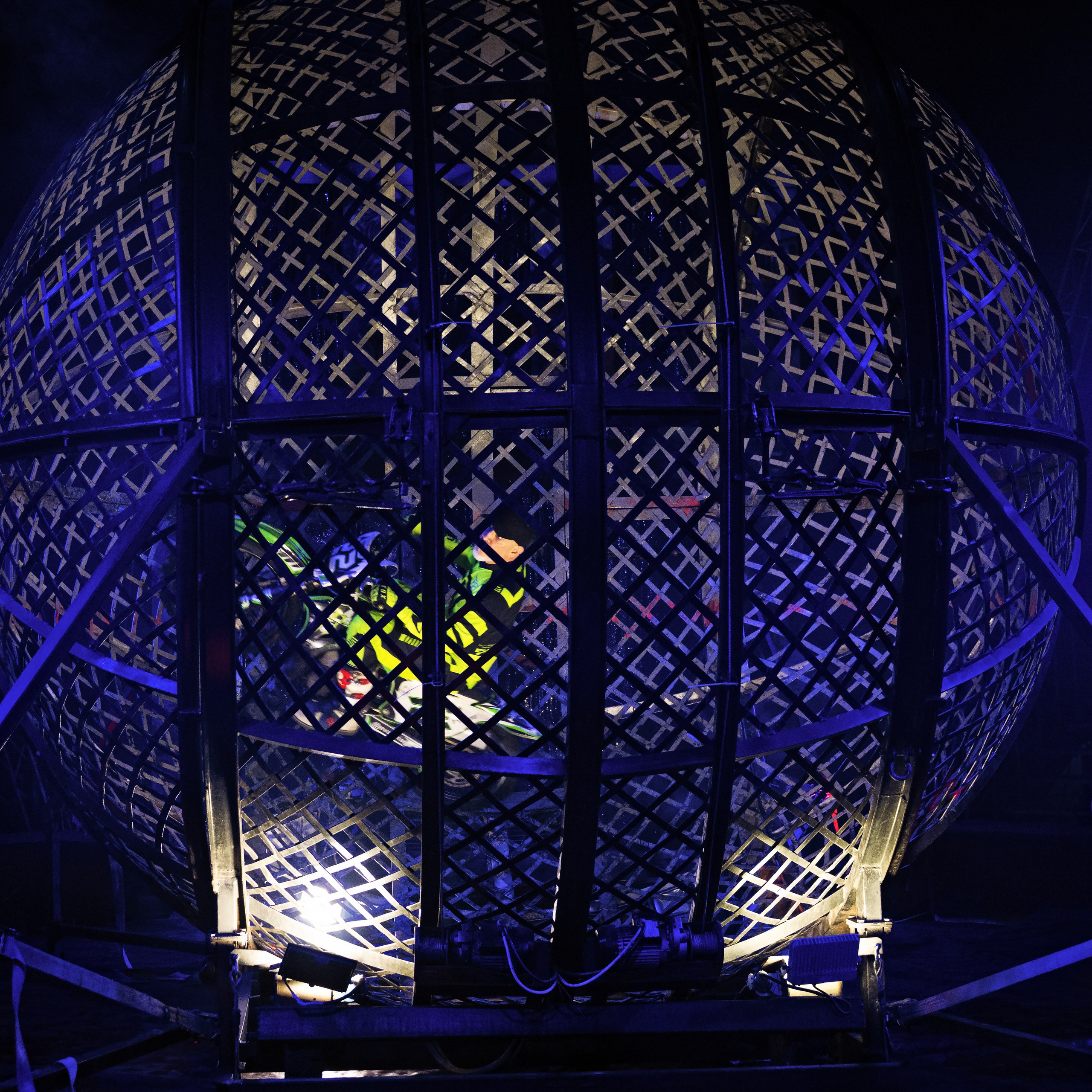 Международный цирк"HAPPY CIRCUS». Фотограф Андрей Пухов (Jazz)