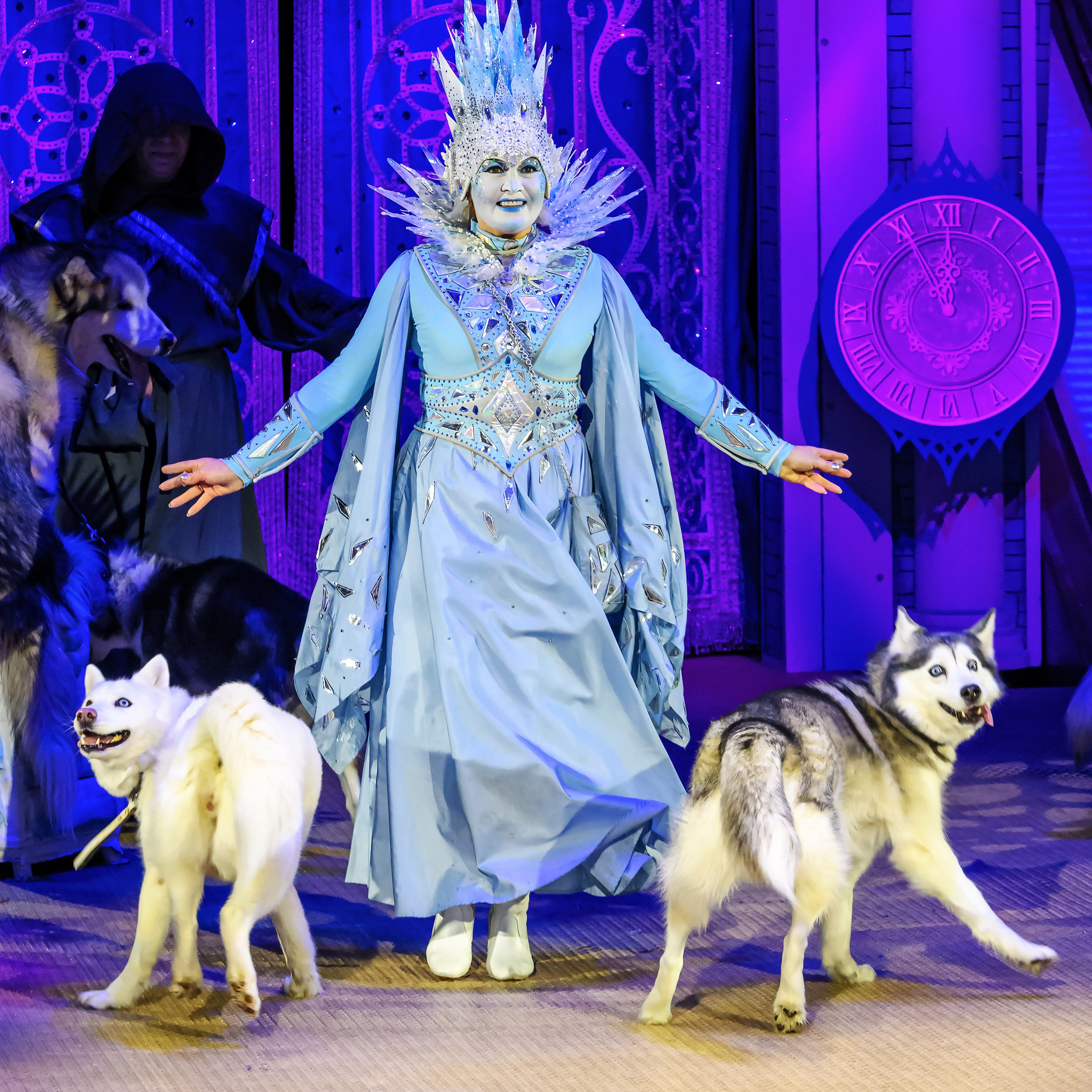 «13 месяцев. Шоу ледяных фонтанов»❄💙. Фотограф Андрей Пухов (Jazz)