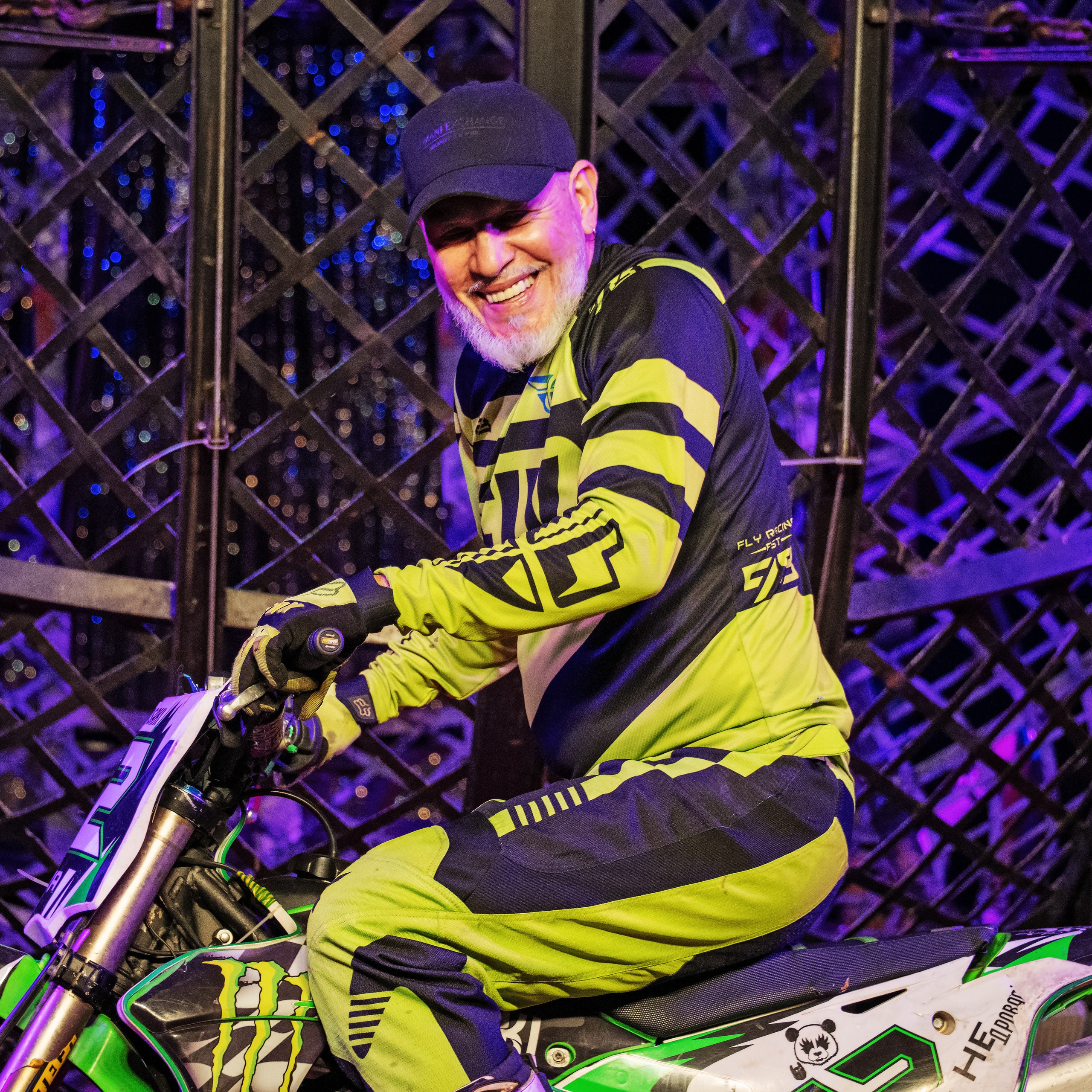 Международный цирк"HAPPY CIRCUS». Фотограф Андрей Пухов (Jazz)