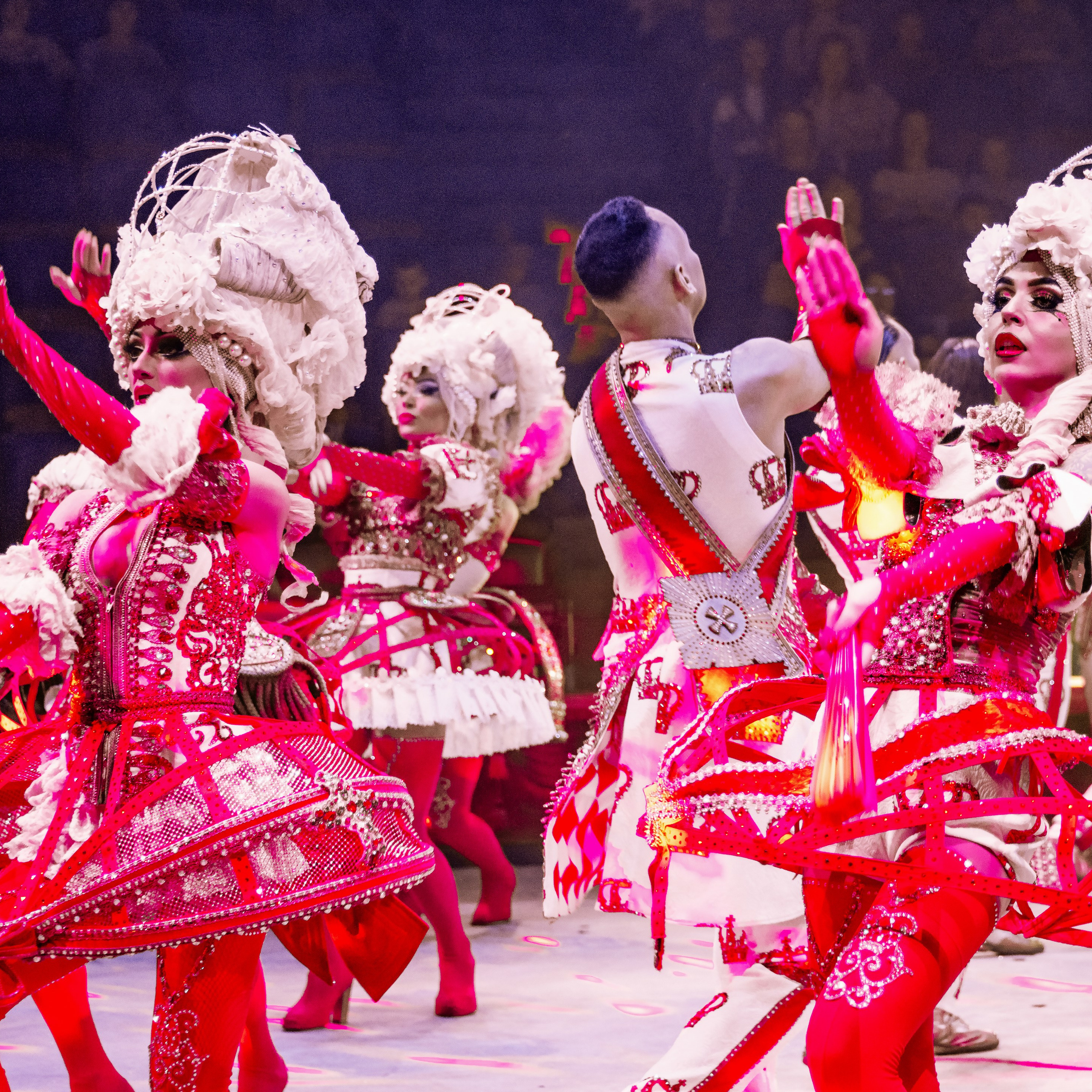 Вечное искусство удивлять: Королевский цирк Гии Эрадзе 👑 Роскошь здесь в каждой детали 💫✨⭐. Фотограф Андрей Пухов (Jazz)