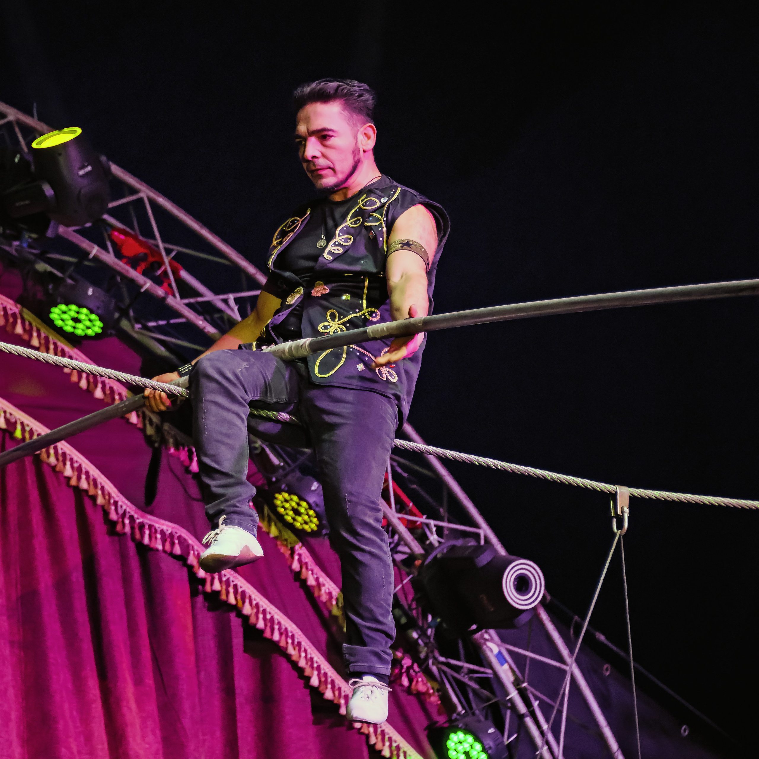 Шоу Демидовых. Цирковой фотограф Андрей Пухов (Jazz)