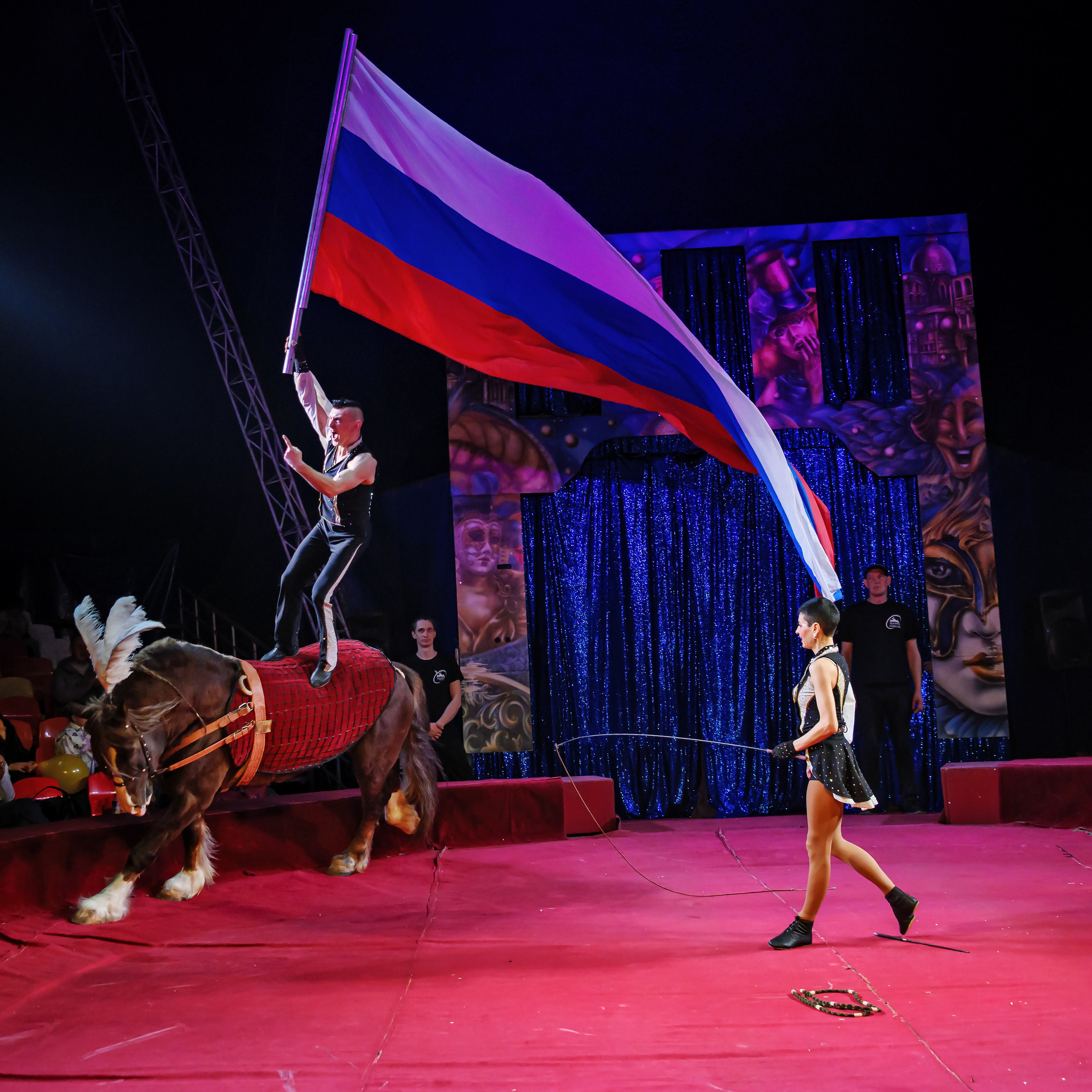 Международный цирк"HAPPY CIRCUS». Фотограф Андрей Пухов (Jazz)