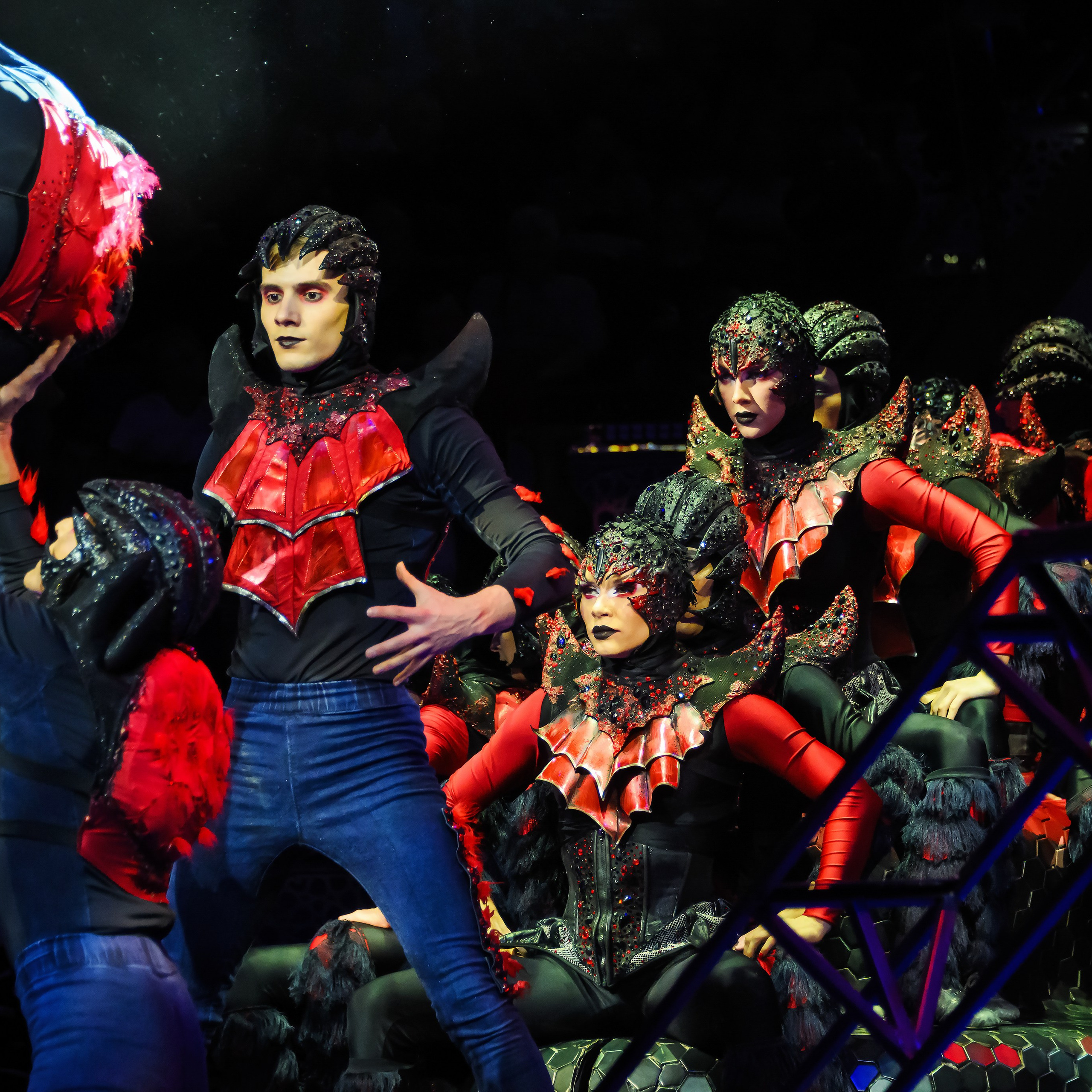 Песчаная сказка Гии Эрадзе — волшебное шоу 🎪, которое должен увидеть каждый, кто ценит красоту🌹, талант 🎭 и умение мечтать 💫. Цирковой фотограф Андрей Пухов (Jazz)