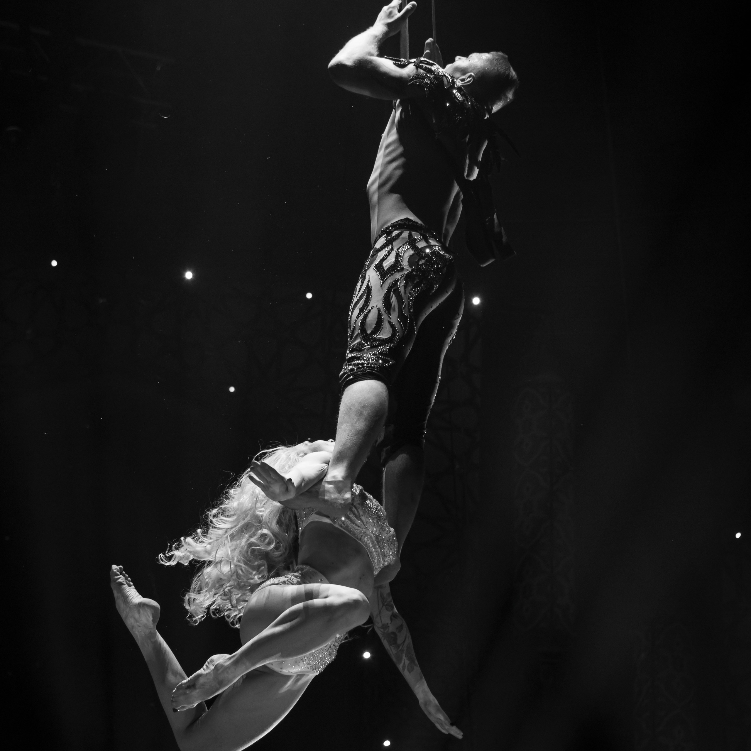 Песчаная сказка Гии Эрадзе — волшебное шоу 🎪, которое должен увидеть каждый, кто ценит красоту🌹, талант 🎭 и умение мечтать 💫. Цирковой фотограф Андрей Пухов (Jazz)