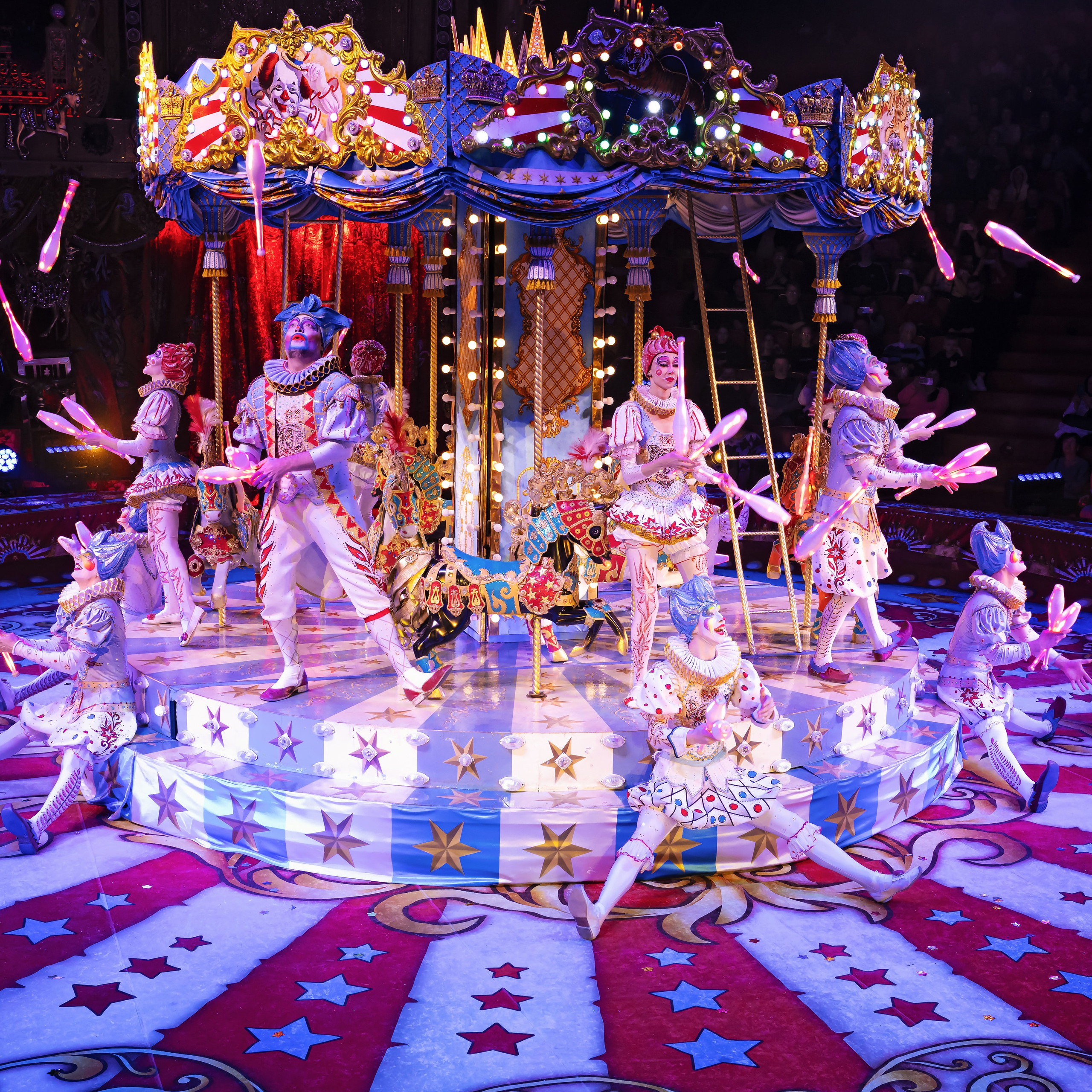 Шоу «Королевский цирк». Фотограф Андрей Пухов (Jazz)