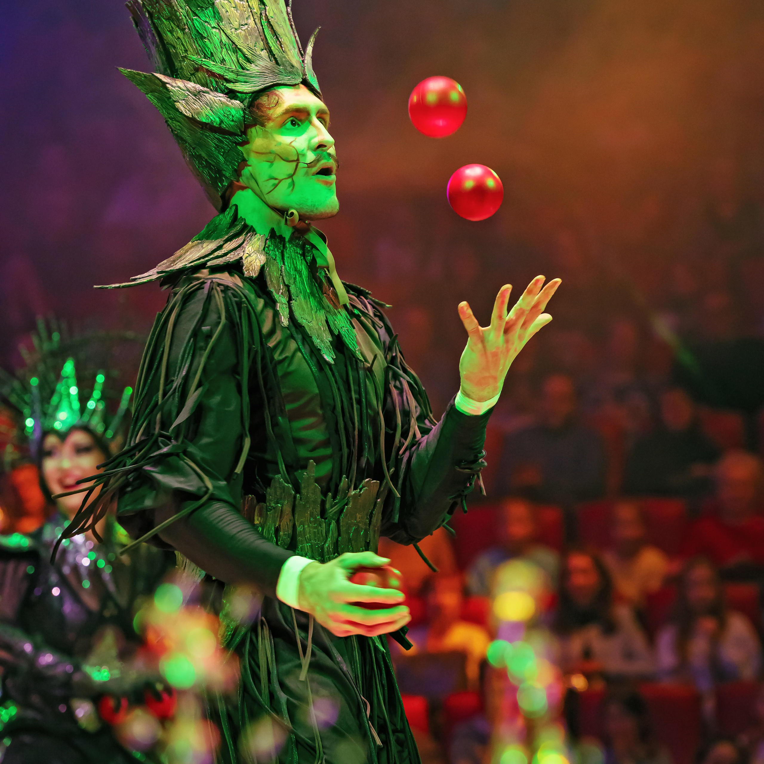 «13 месяцев. Шоу ледяных фонтанов»❄💙. Фотограф Андрей Пухов (Jazz)