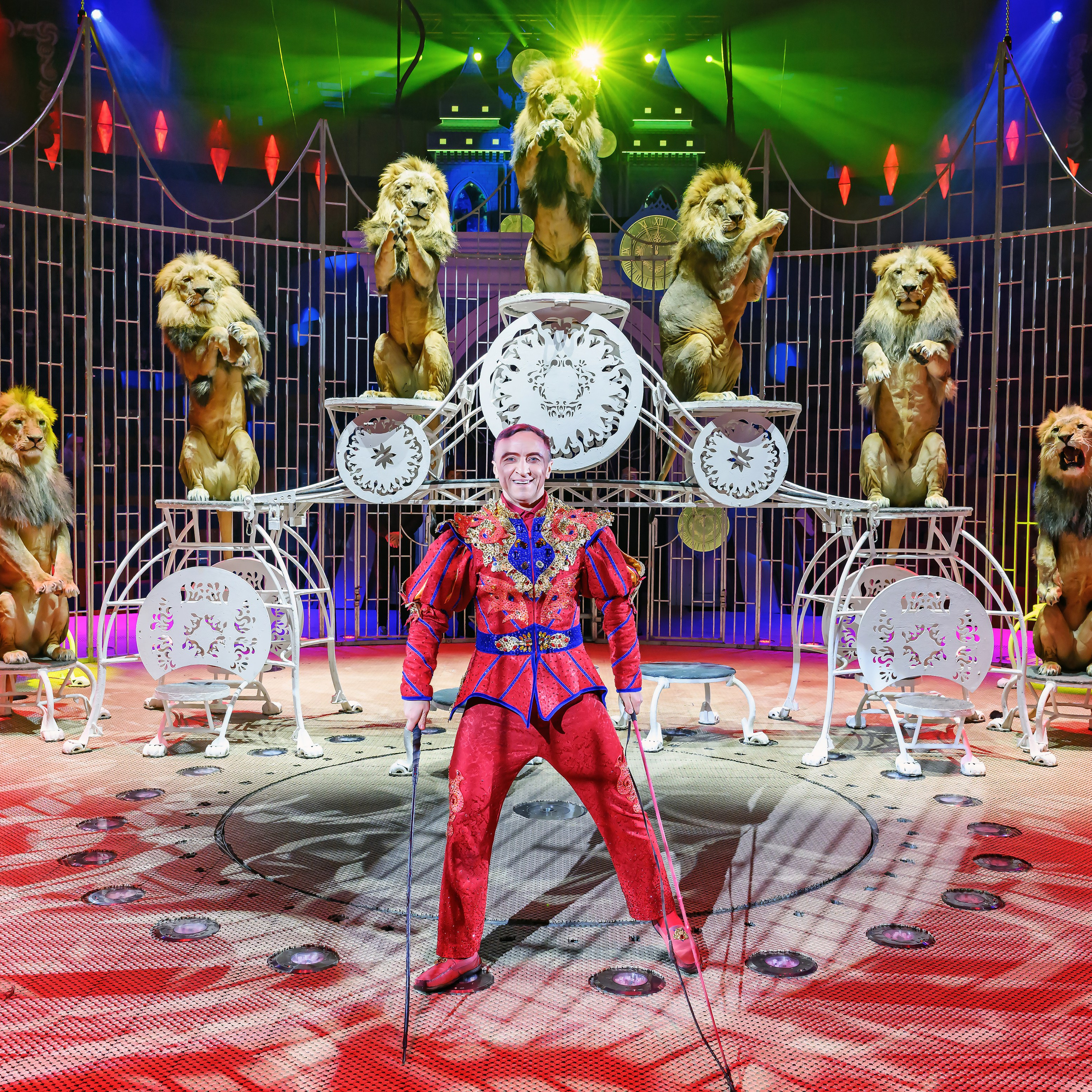 «13 месяцев. Шоу ледяных фонтанов»❄💙. Фотограф Андрей Пухов (Jazz)