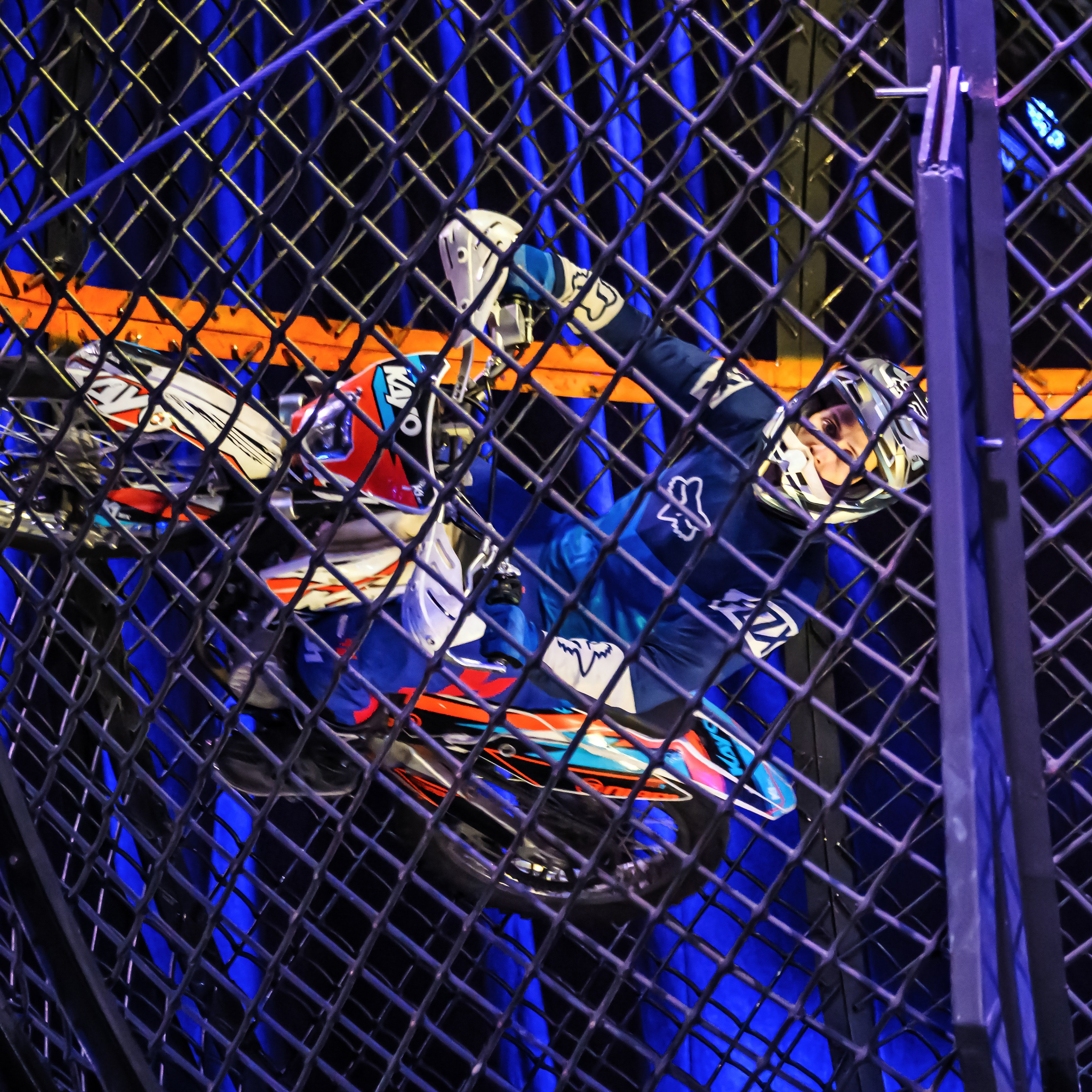 Шоу Демидовых. Цирковой фотограф Андрей Пухов (Jazz)