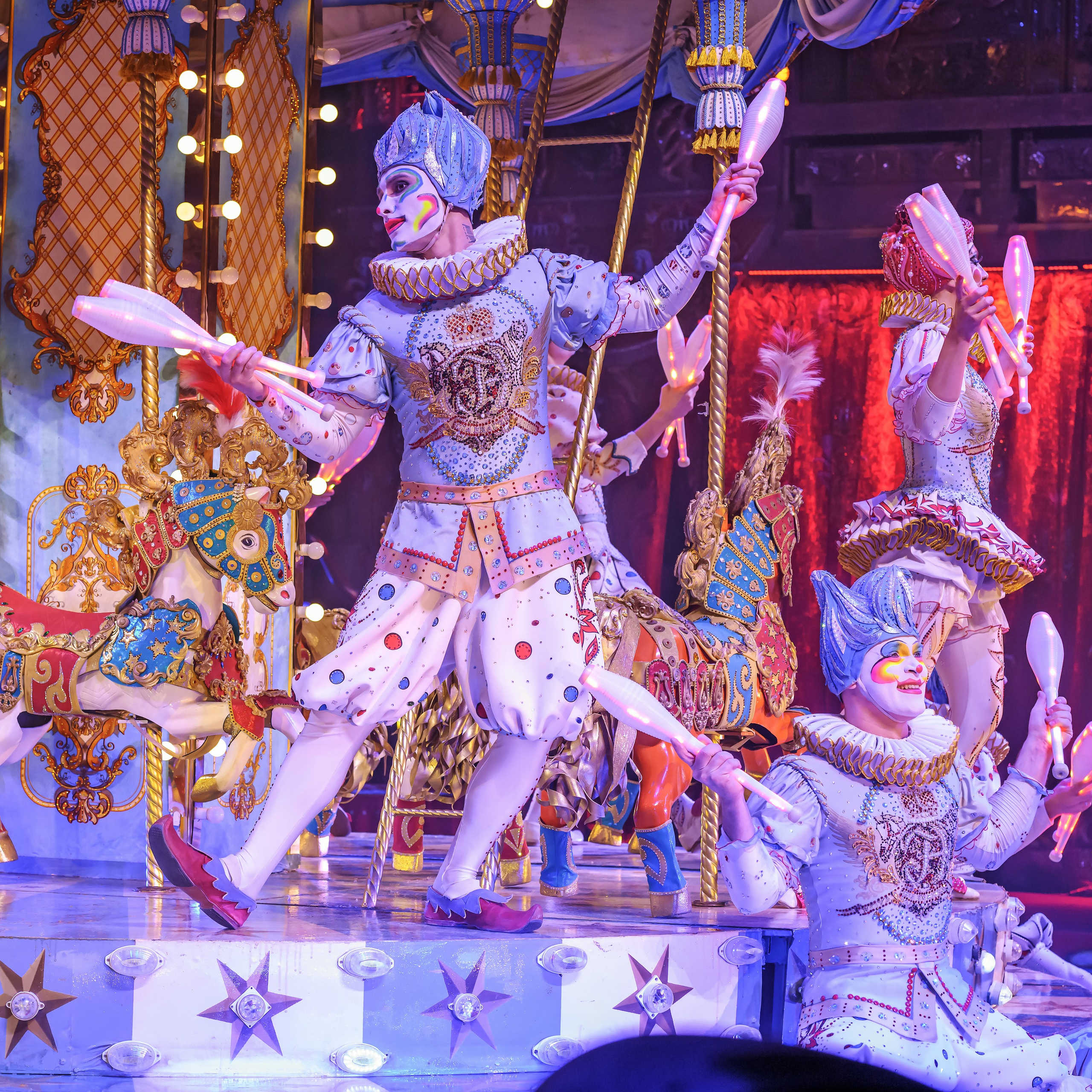 Шоу «Королевский цирк». Фотограф Андрей Пухов (Jazz)