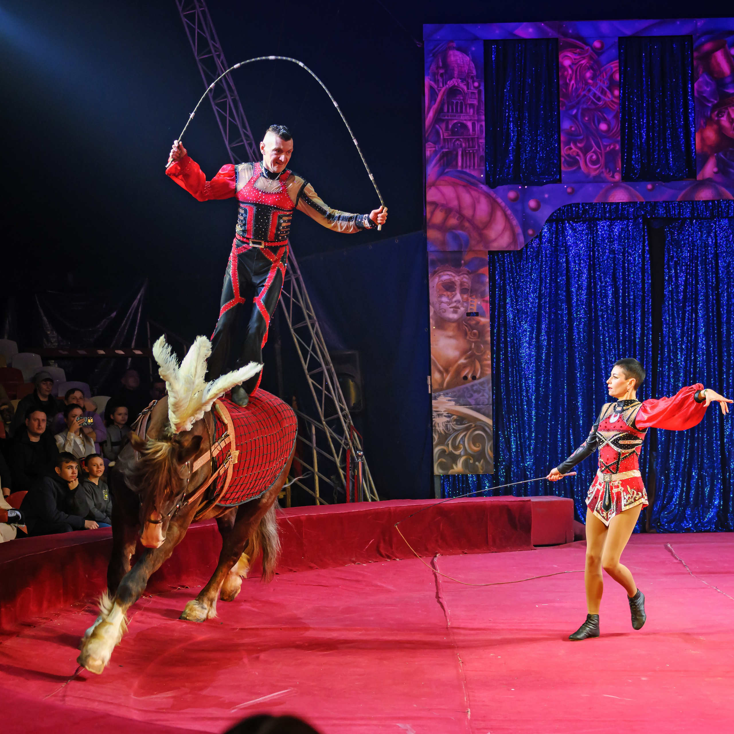 Международный цирк"HAPPY CIRCUS». Фотограф Андрей Пухов (Jazz)