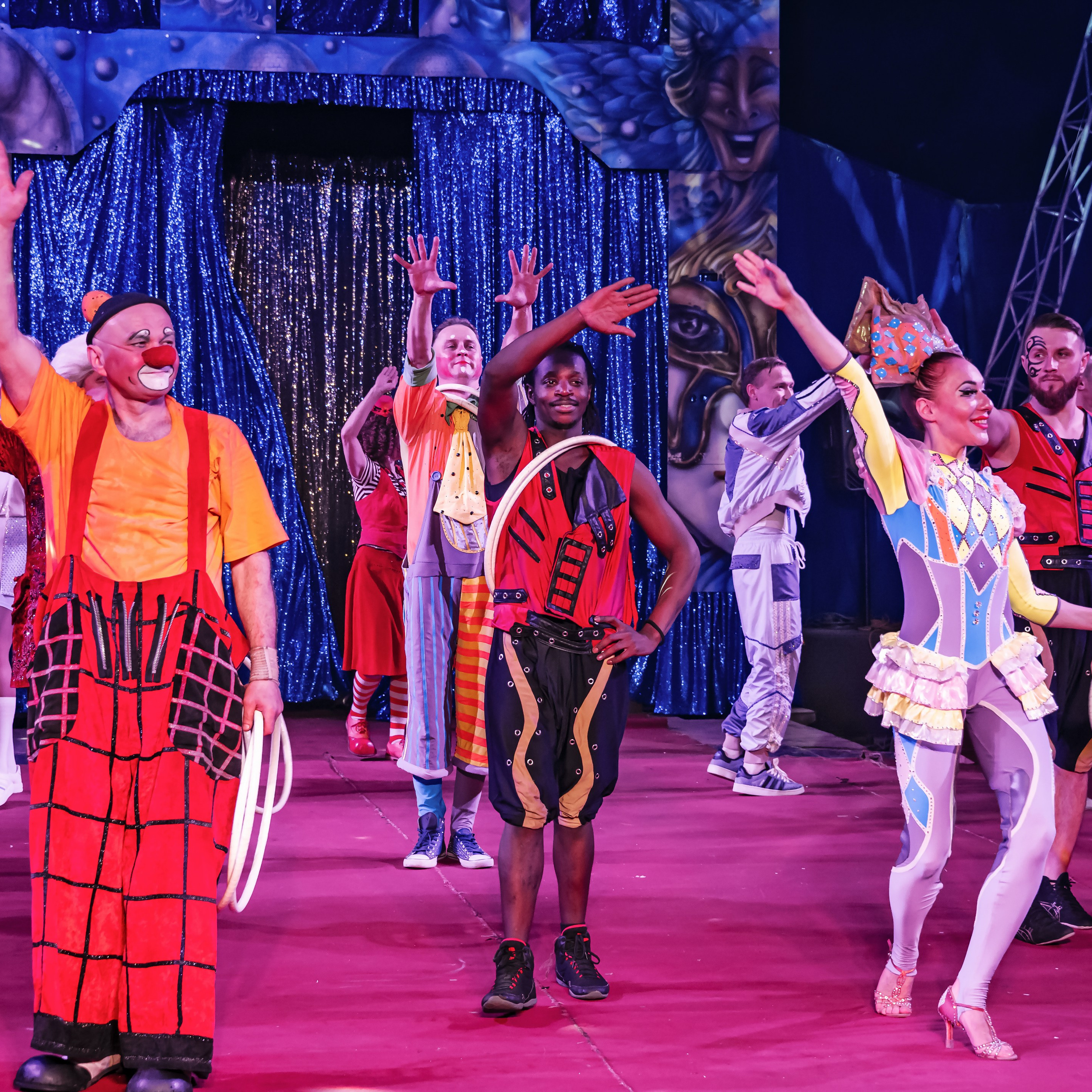 Международный цирк"HAPPY CIRCUS». Фотограф Андрей Пухов (Jazz)