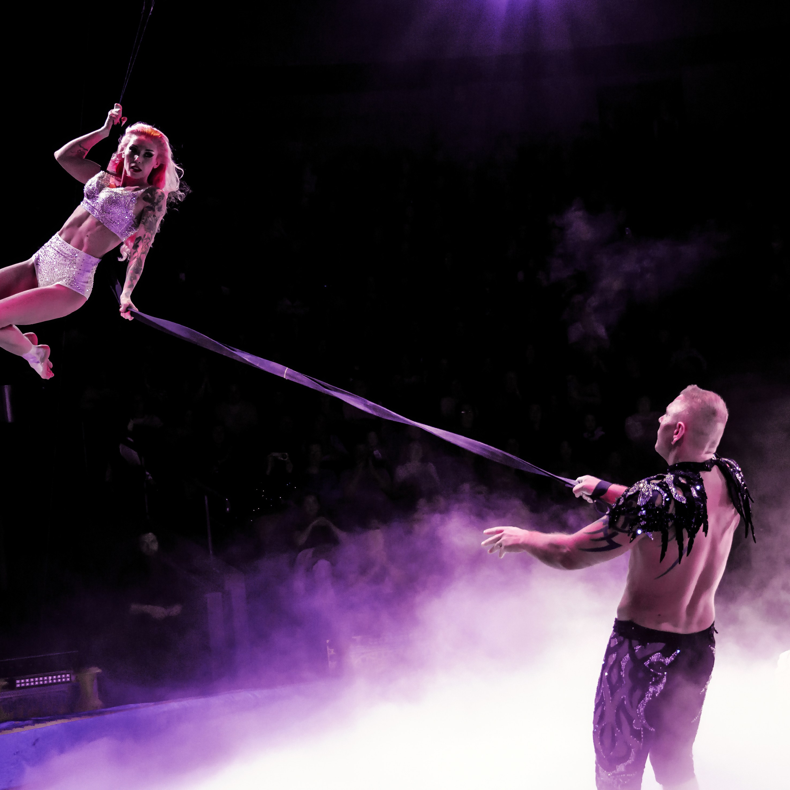 Песчаная сказка Гии Эрадзе — волшебное шоу 🎪, которое должен увидеть каждый, кто ценит красоту🌹, талант 🎭 и умение мечтать 💫. Цирковой фотограф Андрей Пухов (Jazz)