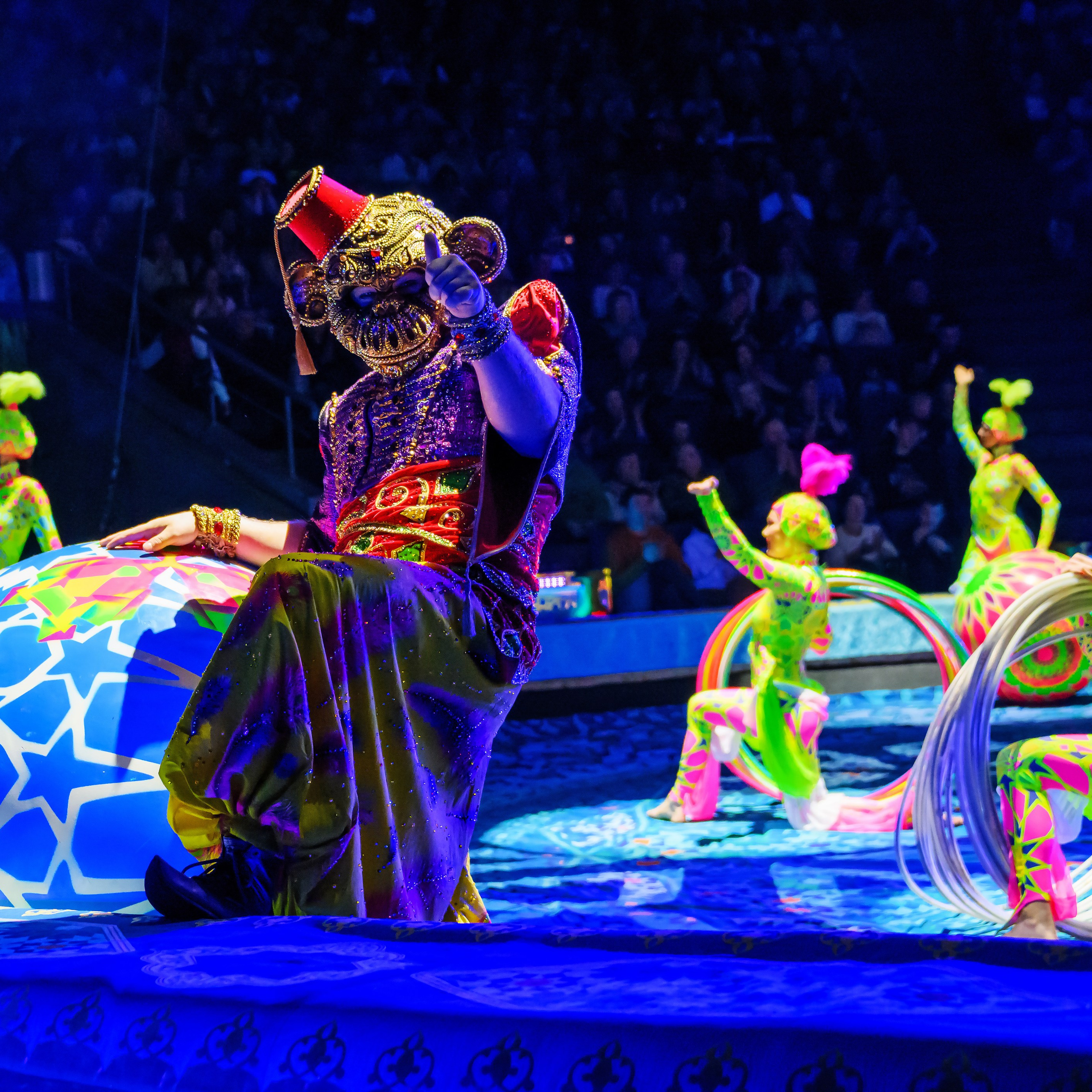 Песчаная сказка Гии Эрадзе — волшебное шоу 🎪, которое должен увидеть каждый, кто ценит красоту🌹, талант 🎭 и умение мечтать 💫. Цирковой фотограф Андрей Пухов (Jazz)