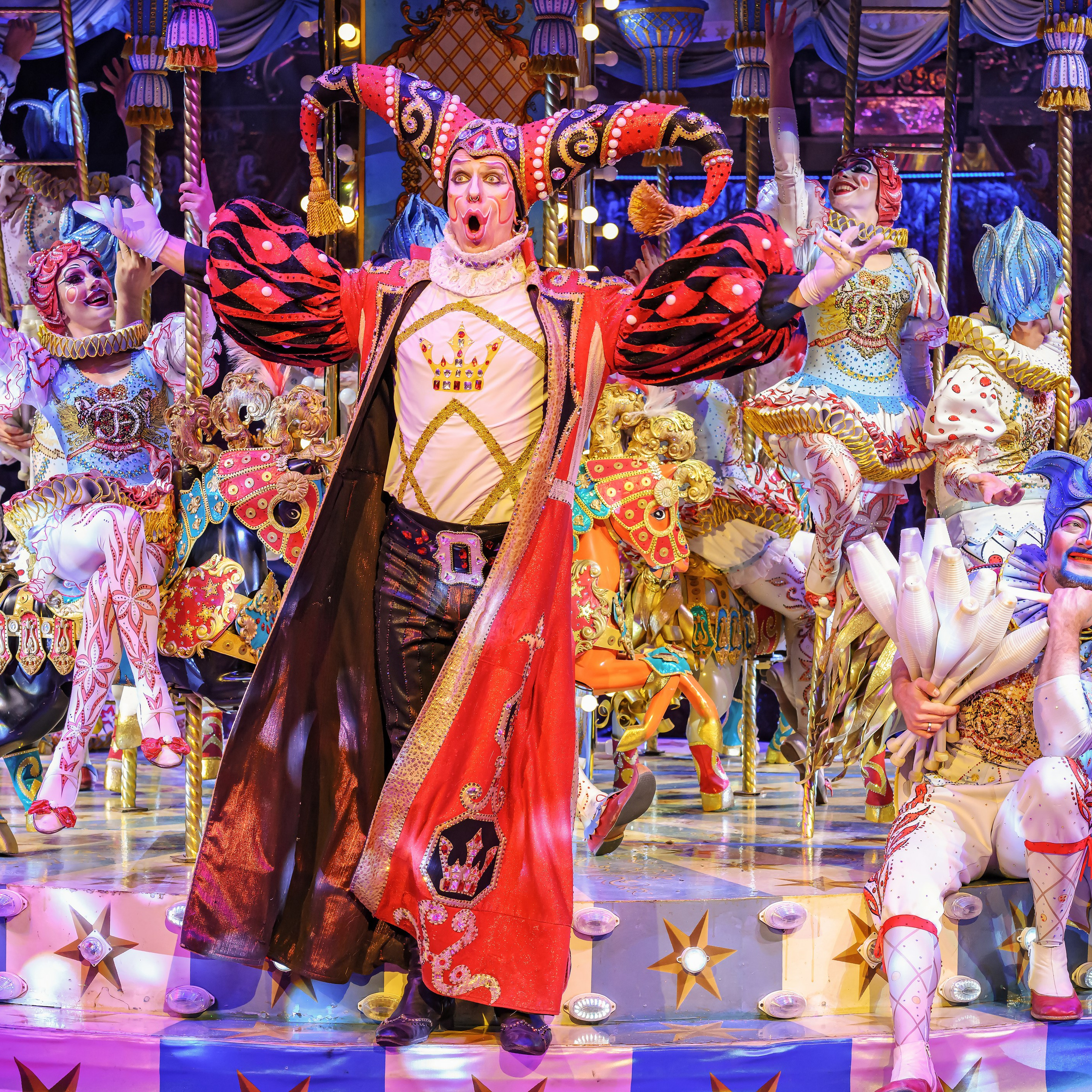 Шоу «Королевский цирк». Фотограф Андрей Пухов (Jazz)