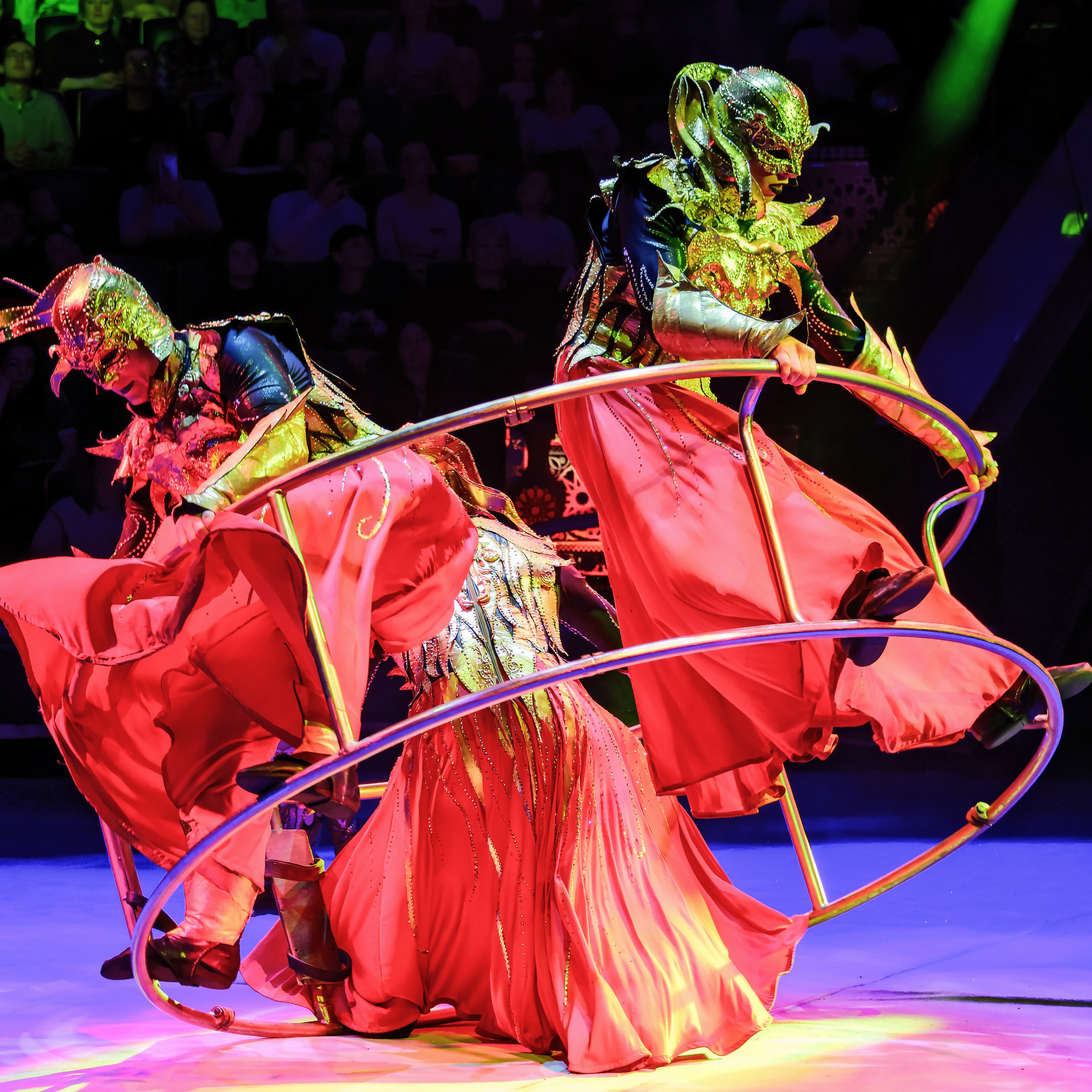 Песчаная сказка Гии Эрадзе — волшебное шоу 🎪, которое должен увидеть каждый, кто ценит красоту🌹, талант 🎭 и умение мечтать 💫. Цирковой фотограф Андрей Пухов (Jazz)