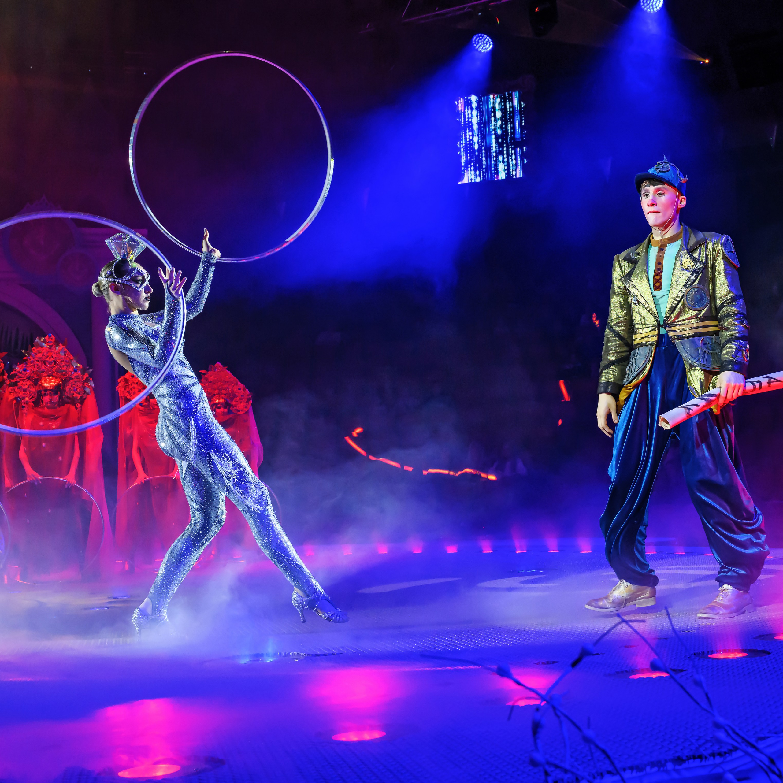 «13 месяцев. Шоу ледяных фонтанов»❄💙. Фотограф Андрей Пухов (Jazz)