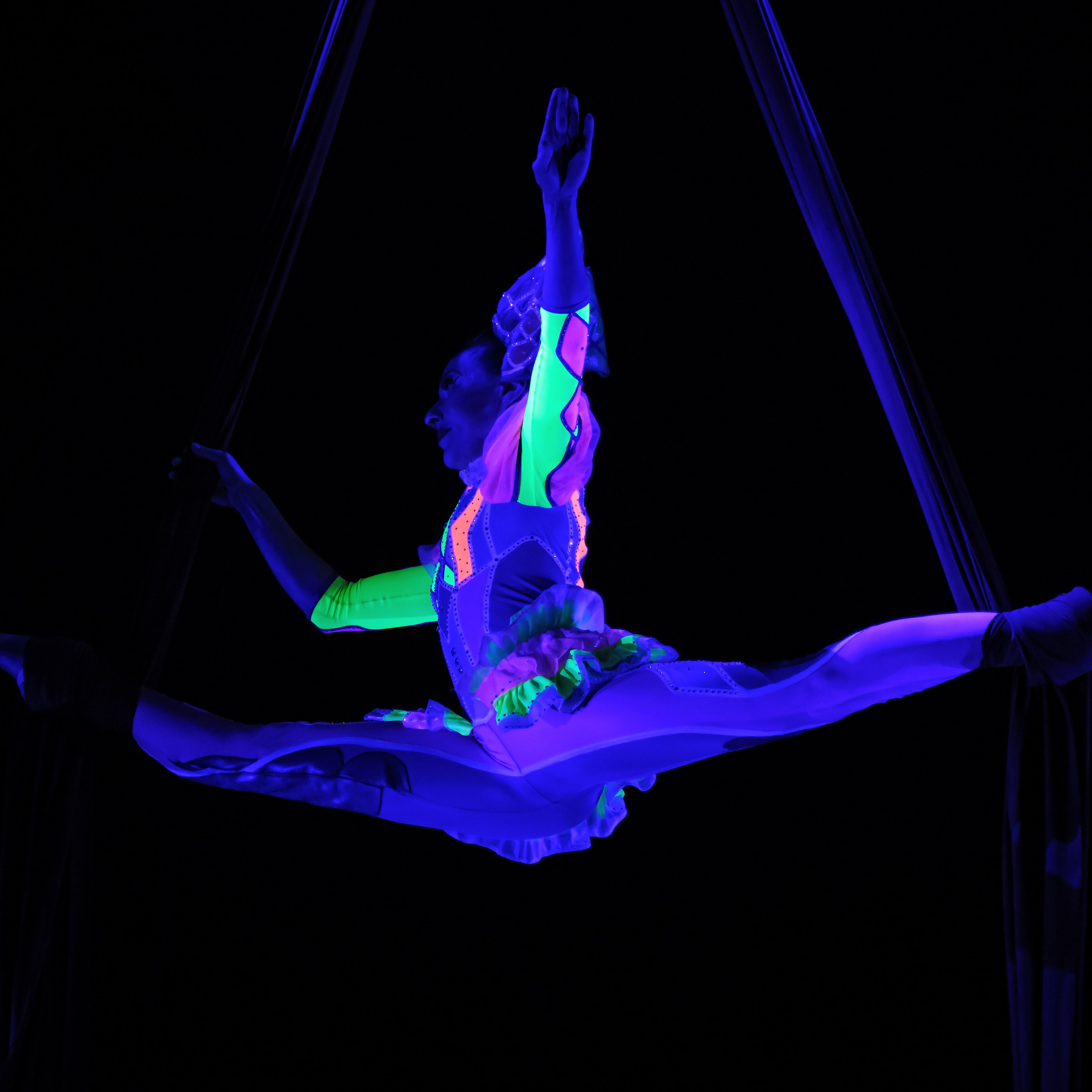 Международный цирк"HAPPY CIRCUS». Фотограф Андрей Пухов (Jazz)