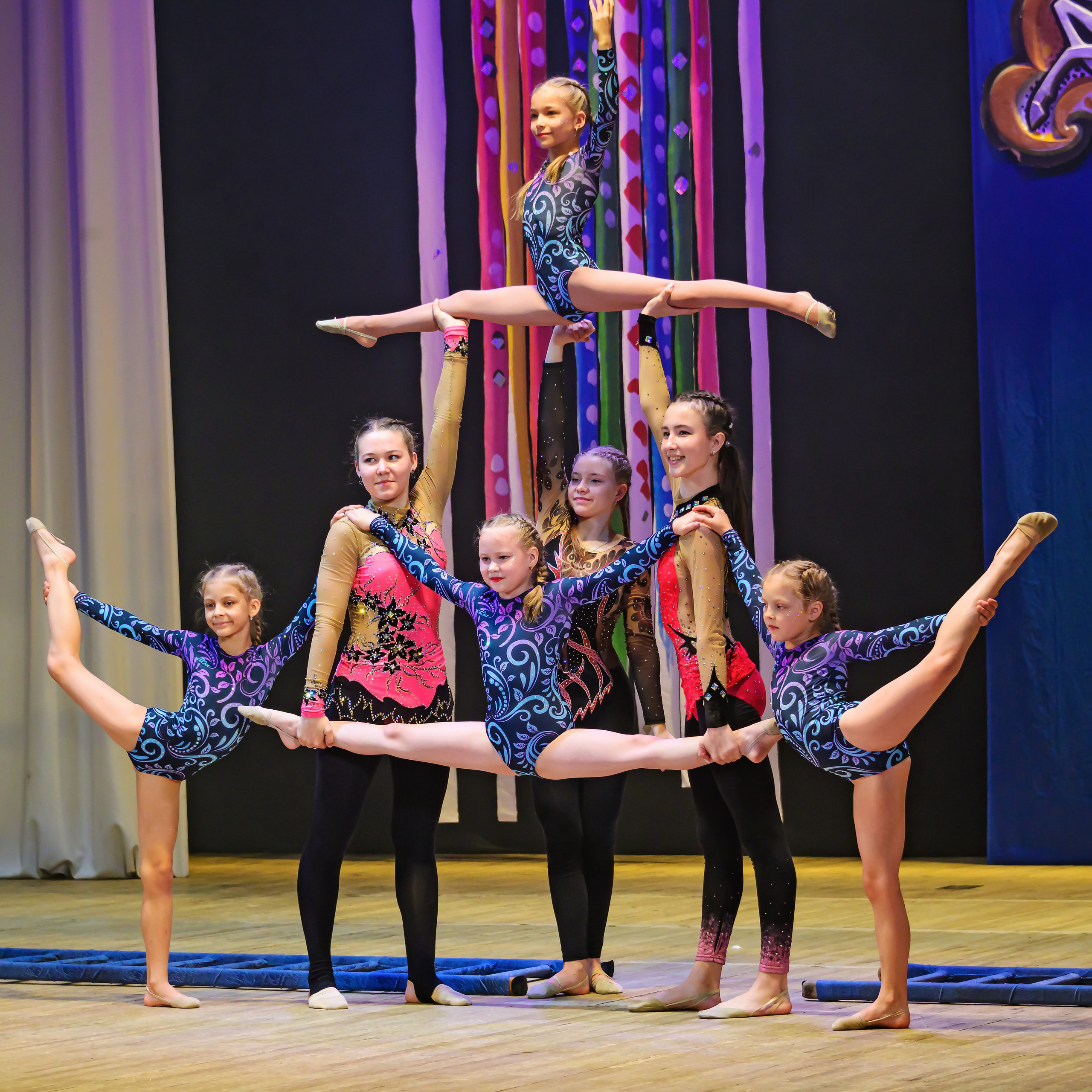 Народный коллектив, цирк «Юность» ДК ГАЗ, г. Нижний Новгород 👏. Фотограф Андрей Пухов (Jazz)