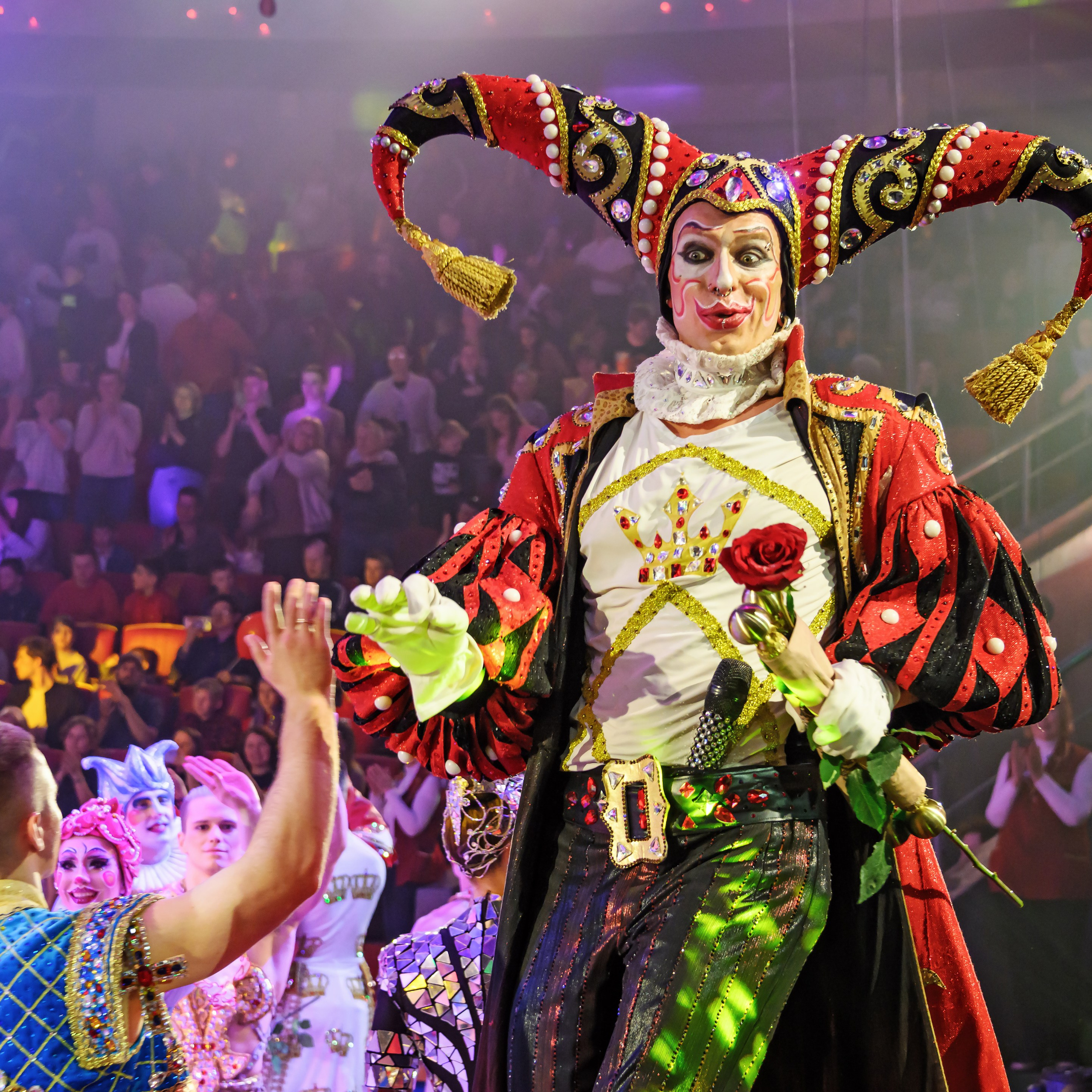 С окончанием Королевский цирк. Фотограф Андрей Пухов (Jazz)