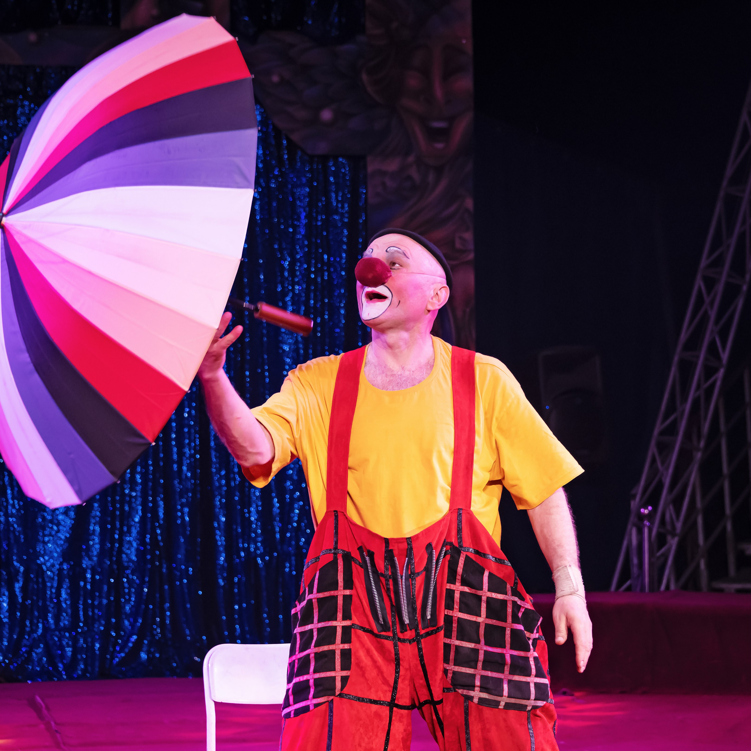 Международный цирк"HAPPY CIRCUS». Фотограф Андрей Пухов (Jazz)