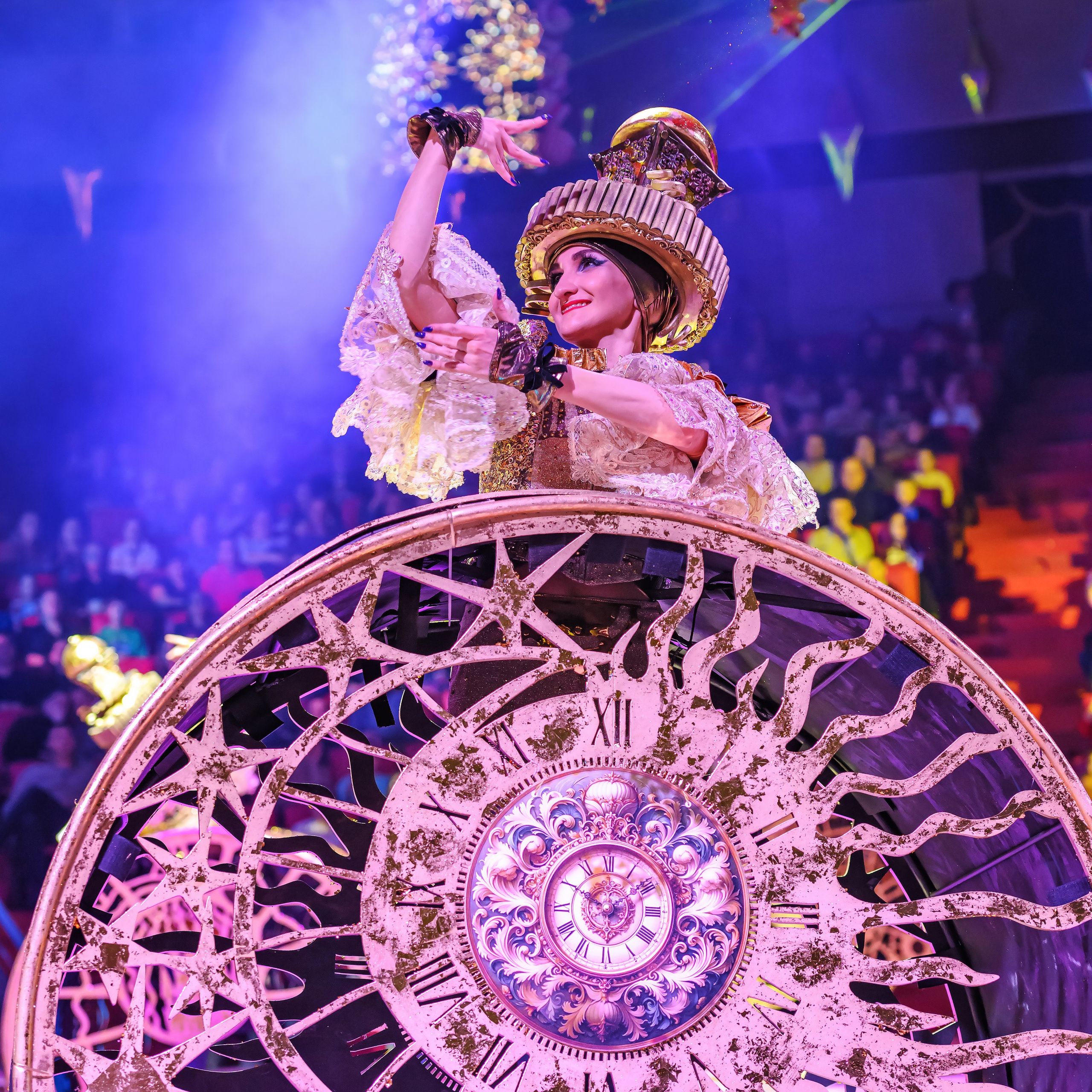 «13 месяцев. Шоу ледяных фонтанов»❄💙. Фотограф Андрей Пухов (Jazz)