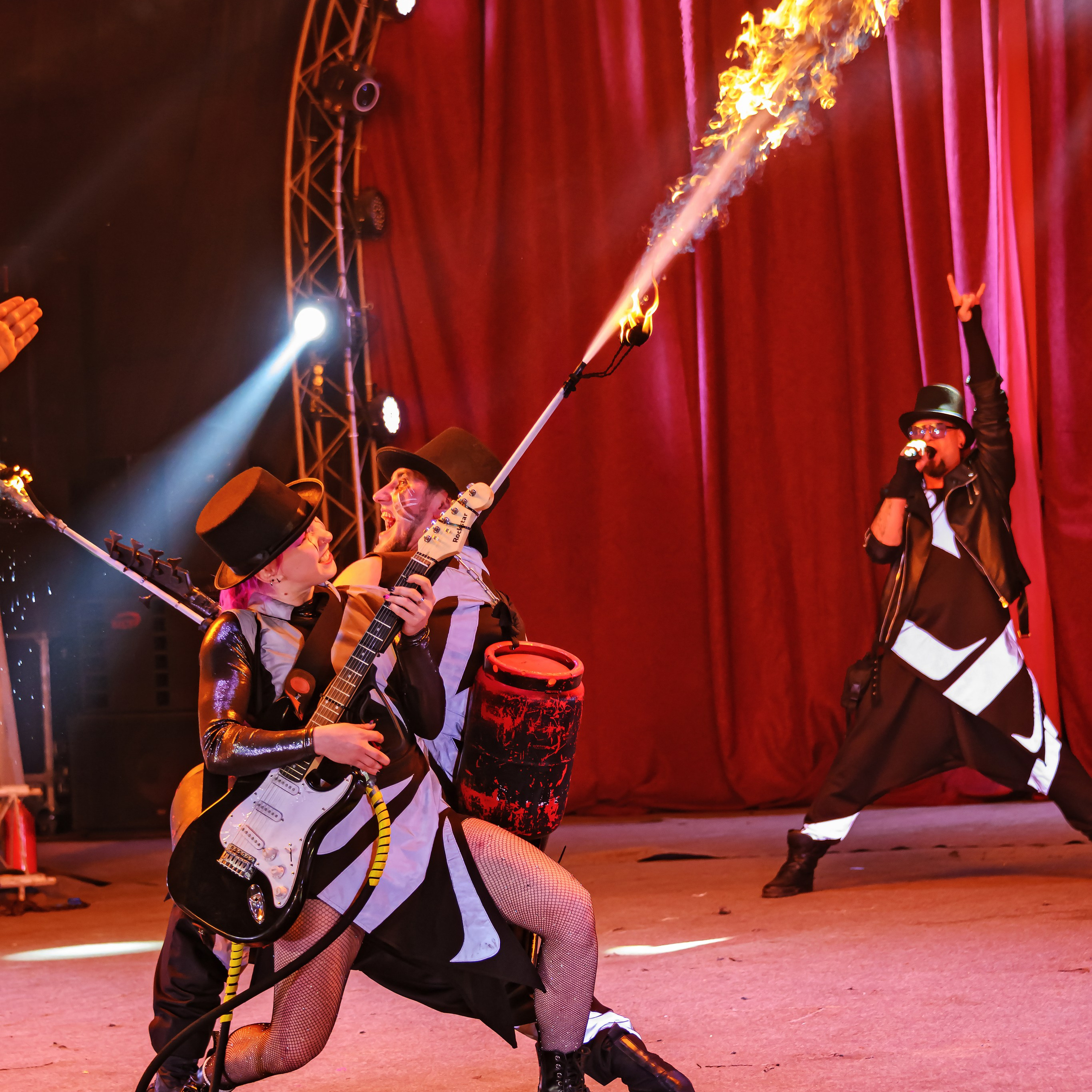 Шоу Демидовых. Цирковой фотограф Андрей Пухов (Jazz)