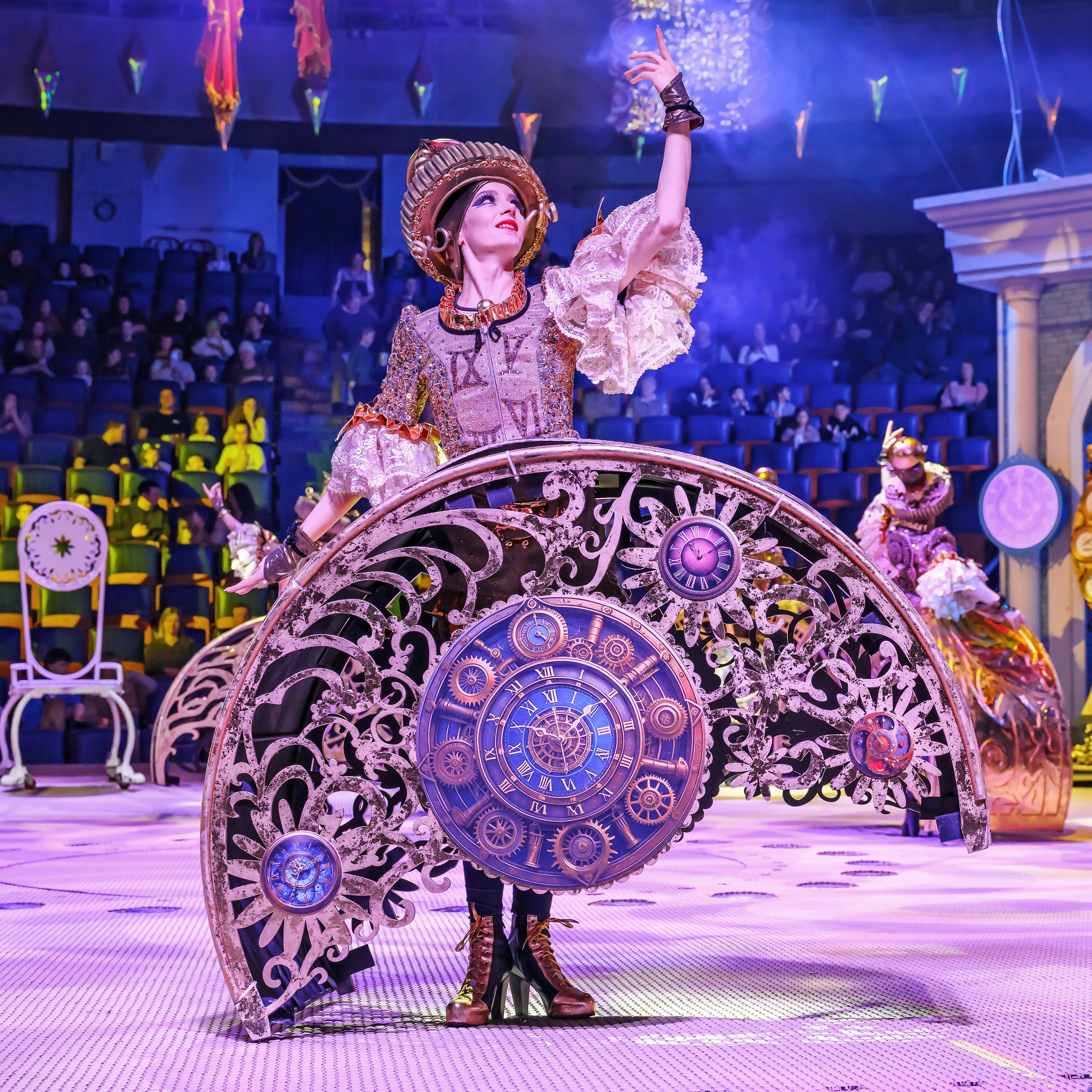 «13 месяцев. Шоу ледяных фонтанов»❄💙. Фотограф Андрей Пухов (Jazz)